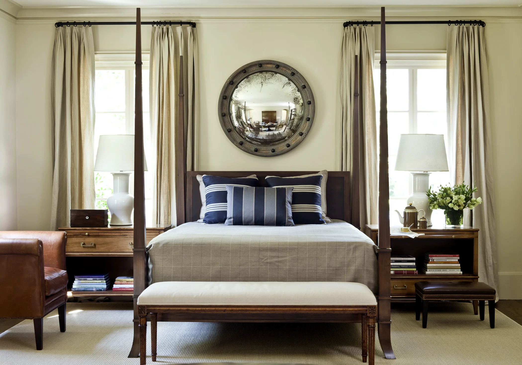 110815_Furniture_Brown_EGDines_015.jpg