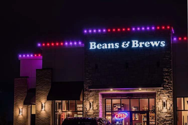 Commercial permanent lighting installation