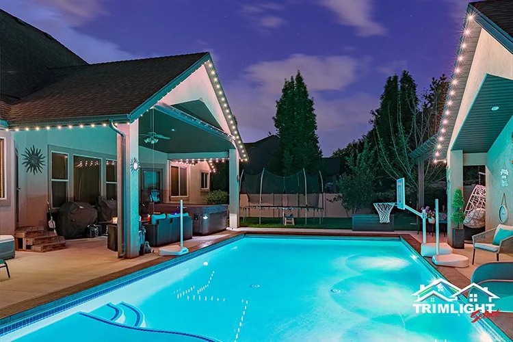 Color-changing permanent exterior lights