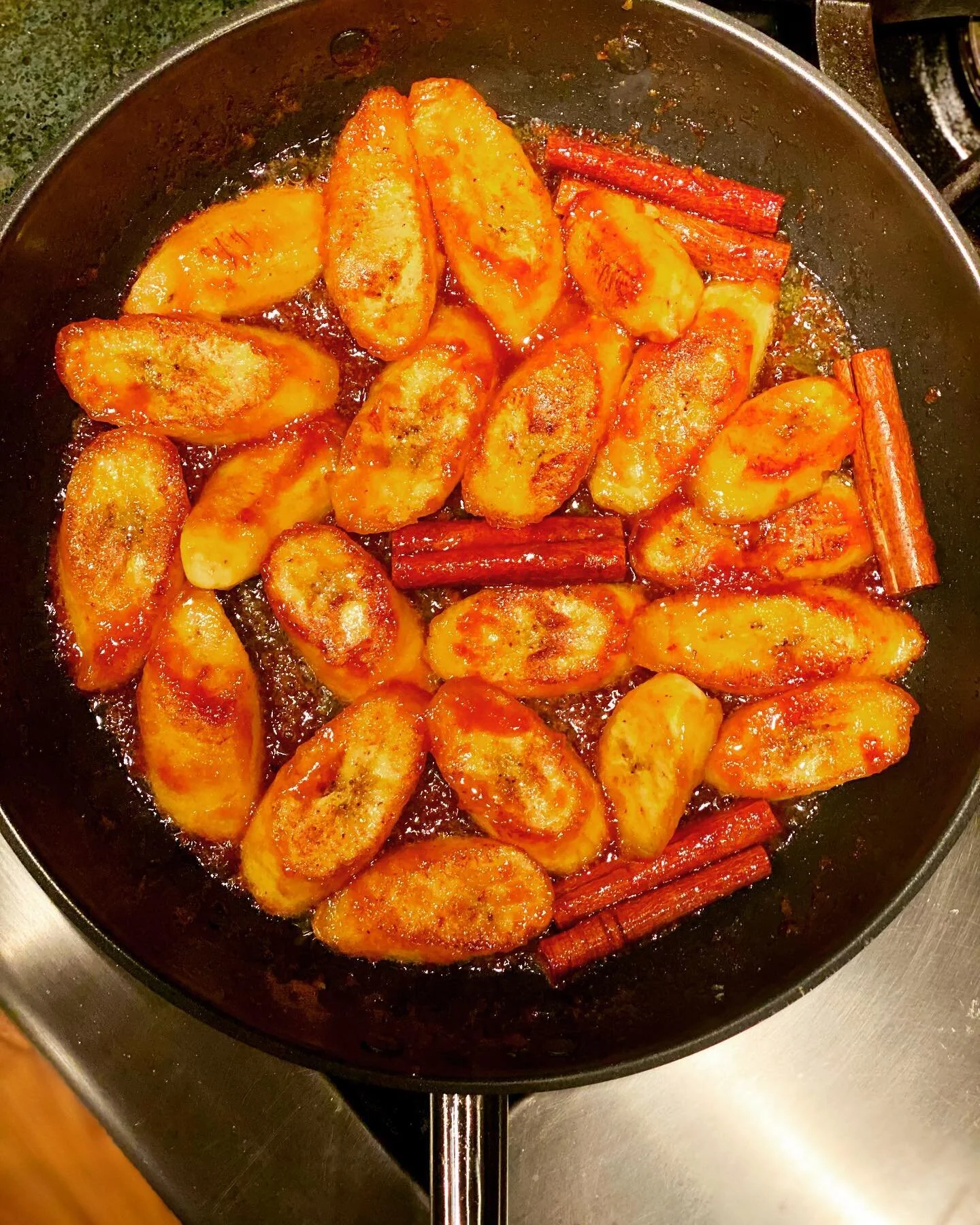 Dinner party tonight. For the sweet tooth 🦷. &ldquo;Amarillos en alm&iacute;bar en una mermelada de guava.&rdquo; Sweet plantains in a guayaba marmalade. #rona&ntilde;ejo #nutmeg #guayaba #mermeladadeguayaba #sweetplantains #dessert
