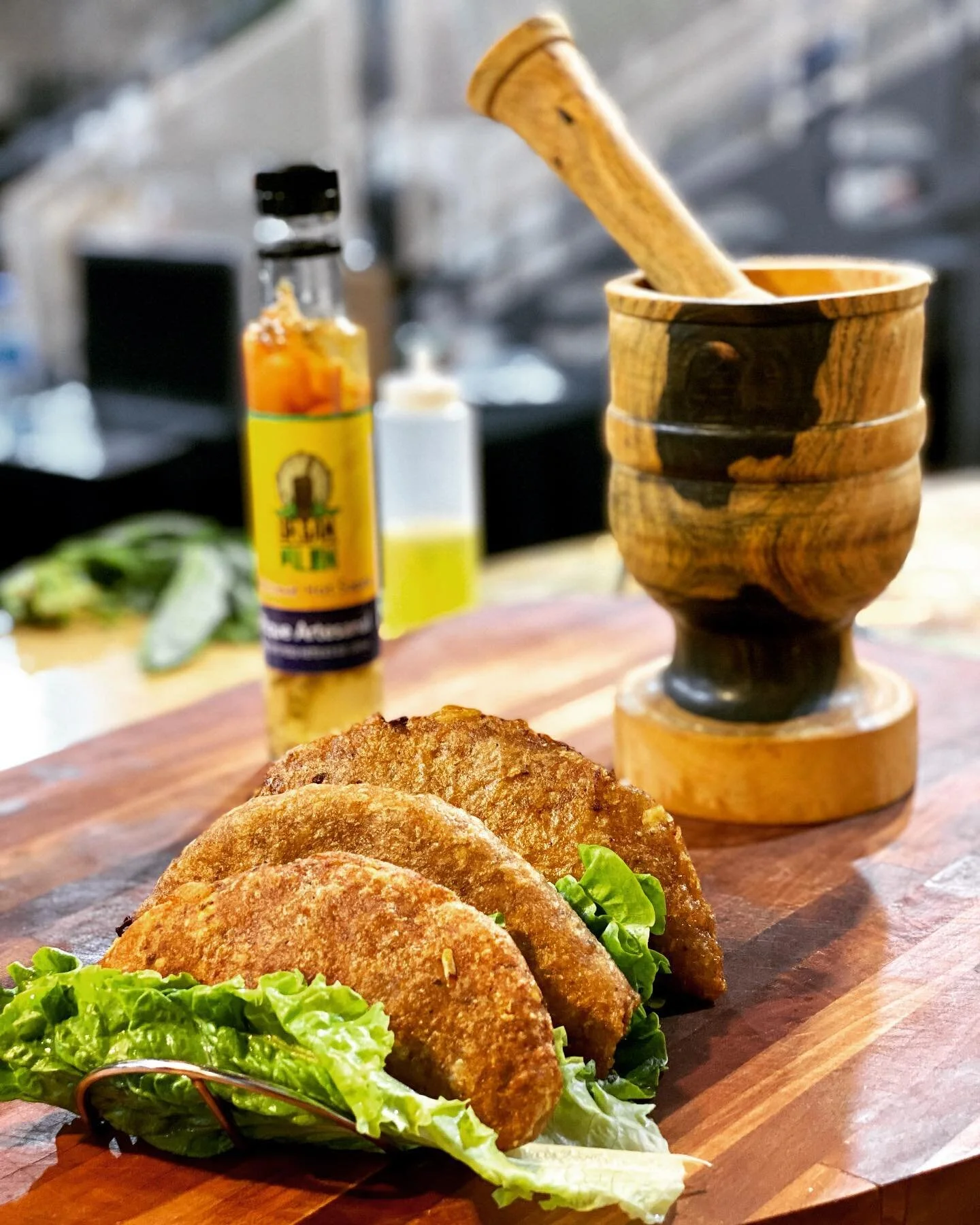 Thank you to everyone who participated in tonight&rsquo;s series @segundoruizbelvis called &ldquo;Recorrido Isle&ntilde;o.&rdquo; Today we made &ldquo;macabeo,&rdquo; a fritura particular to the culinary traditions of Trujillo Alto, Puerto Rico. #urb