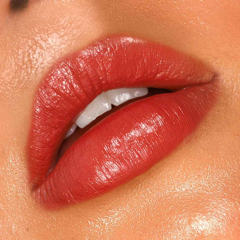 0G6A4811-Red.webp