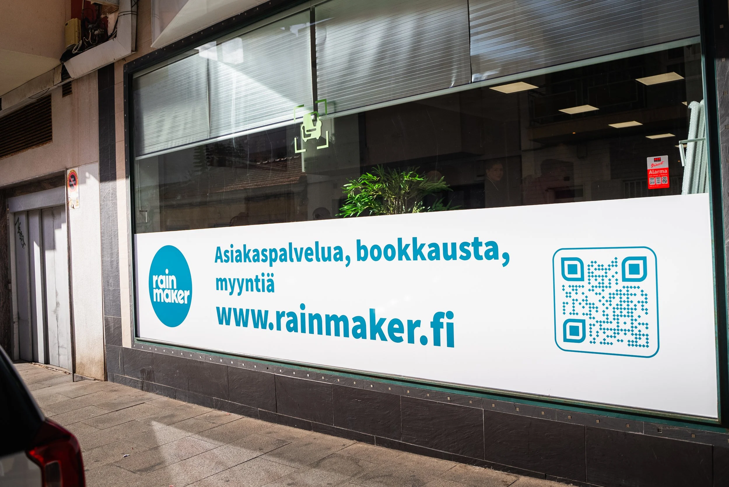 rainmaker-00213.jpg