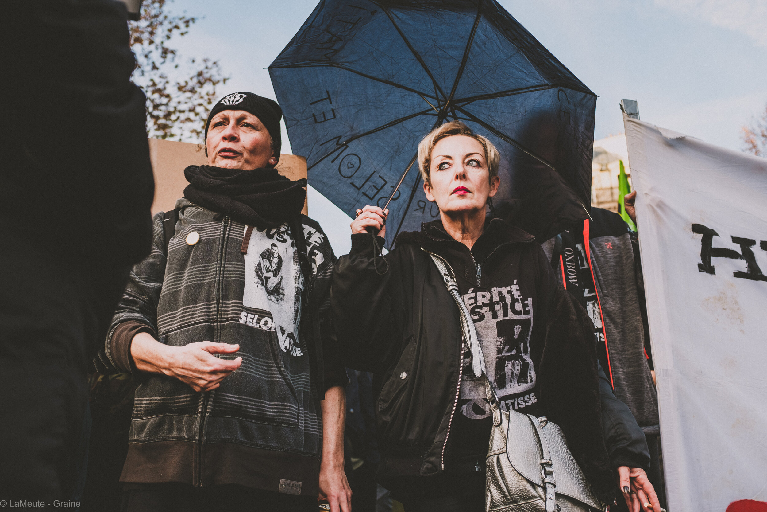  Peggy Lereste et Valérie Bondu, mères de Selom et Matisse, tués à Lille par la police le 15 décembre 2017. © LaMeute - Graine 