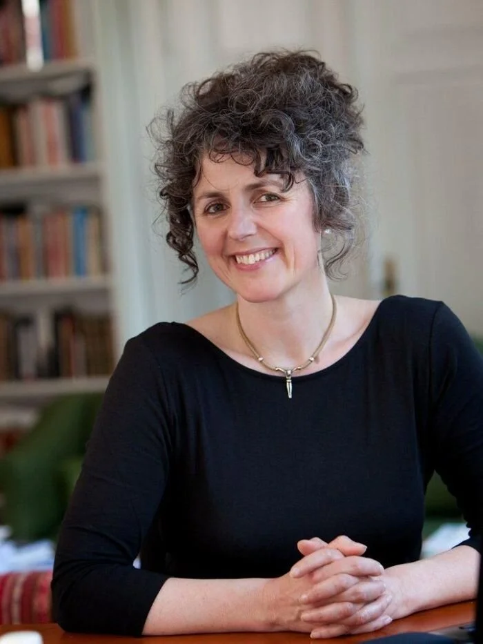 mette_marie_siddende.jpg