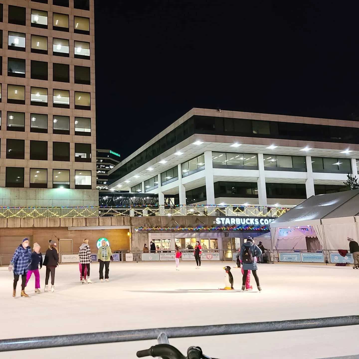 Were you able to get out on the Slice of Ice at Red Arrow Park this winter season? Only a couple spots left before it wraps up this month. Visit @mkecountyparks website to reserve one of the last spots. ⛸
.
.
.
#mkecoparks #loveyourparksmke #redarrow