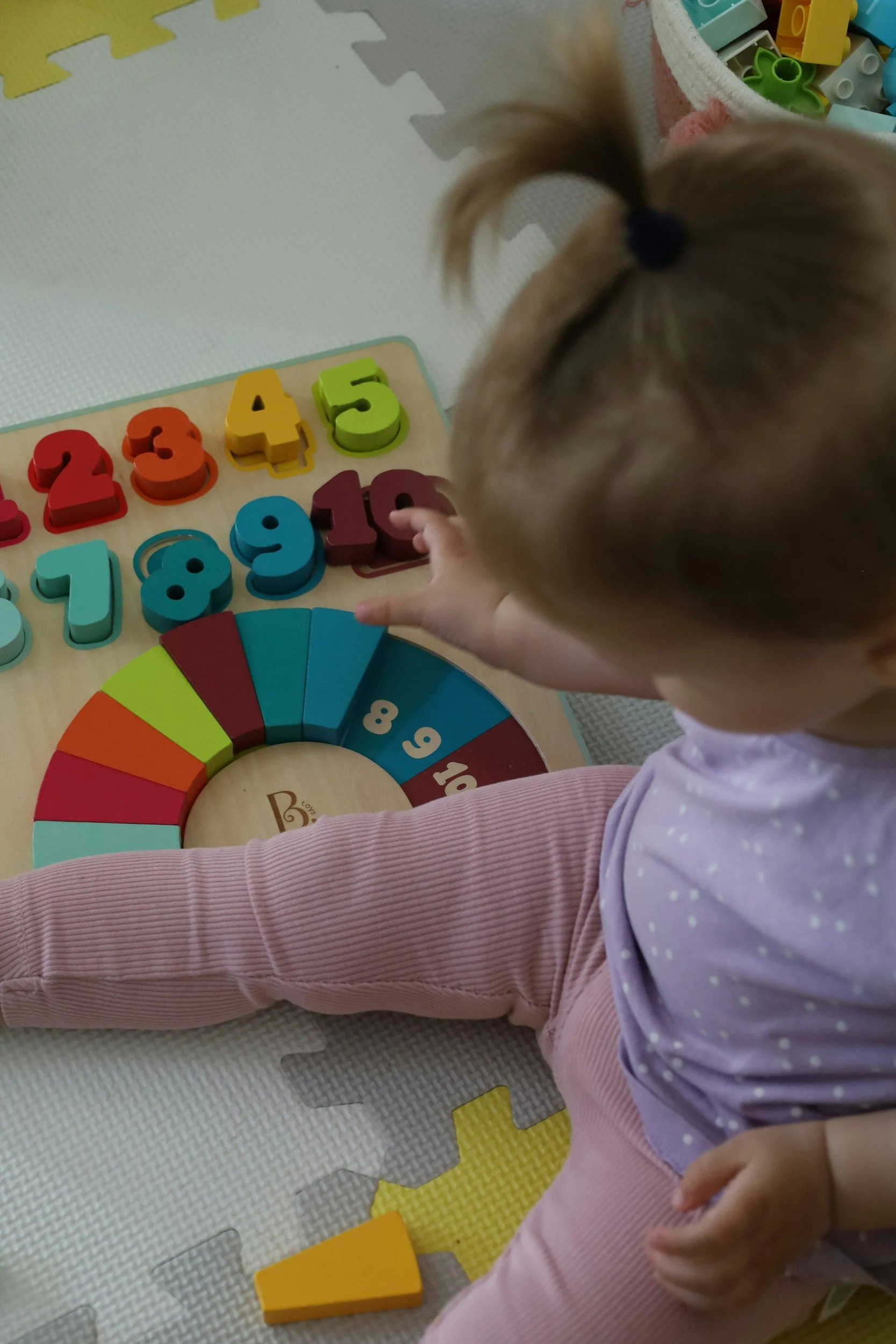 child playing with blocks
