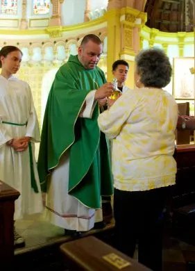 Fr. Anthony Hernandez_alberto-reyes_Bedford-Bowery_2013.jpg