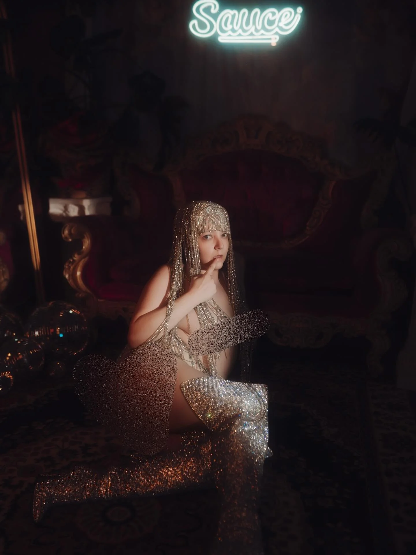 😈 back at it

Booking hot weirdo shit all 2026 and 2027 😘