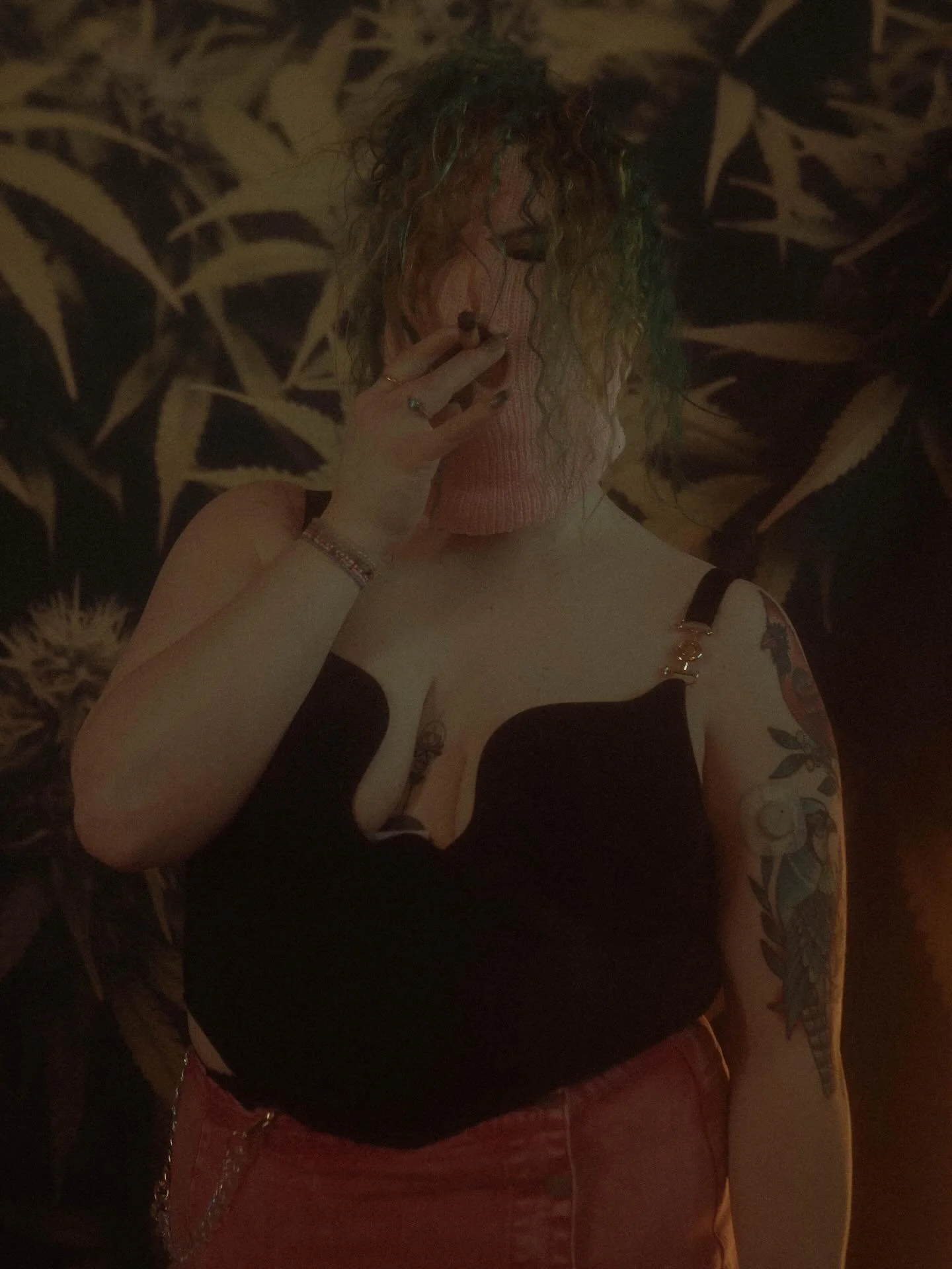 This is your sign to get together with your friends and do a photoshoot where you pretend you just committed an epic heist and you&rsquo;re meeting at the safe house to celebrate.

Fake 🔫 fake grass, all props, ai if you&rsquo;re asking too many que