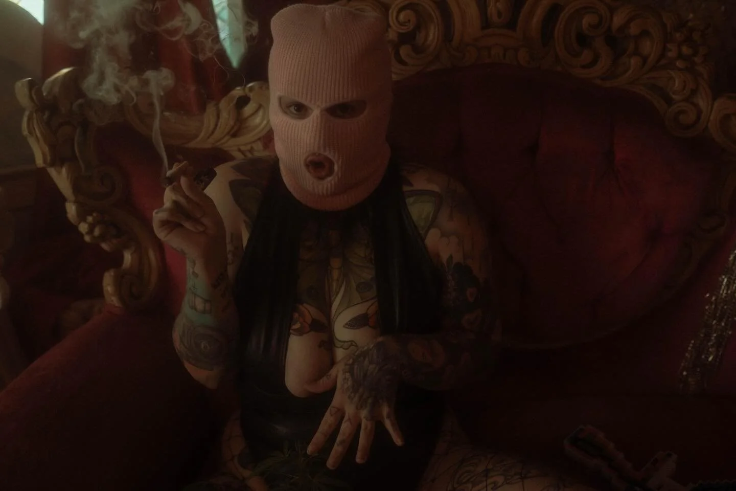 Today I learned 420 was never a police code lmao
It was started by high schoolers who used that as the time they met up to smoke and try to find someone&rsquo;s plants growing in the woods nearby.
Turns out one of their brothers was friends with dude