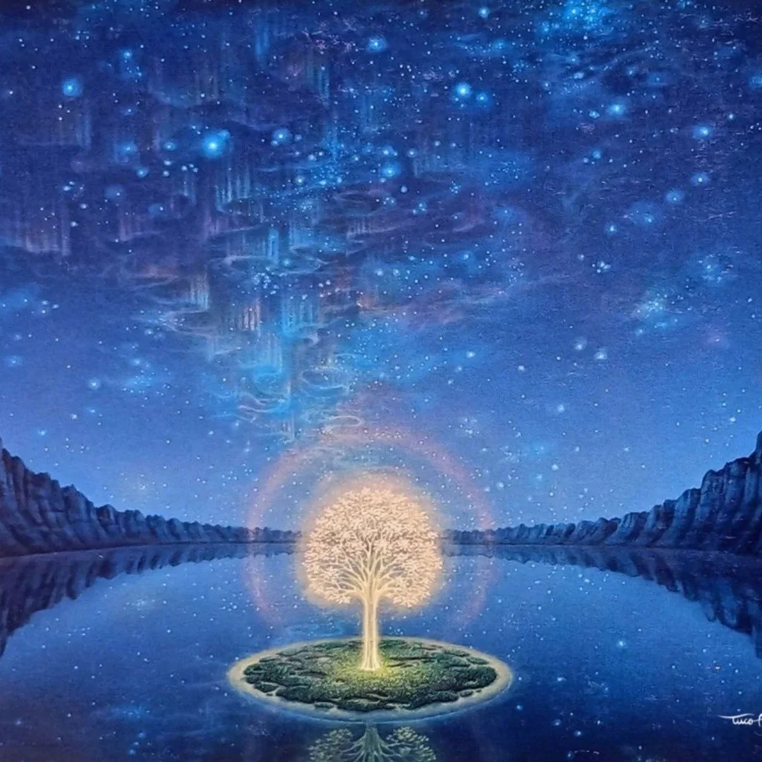 Mercury entered the pearlescent waters of Cancer, and here it will stay all the way until August 9th! 
An unusually long time for the messenger to stay in a domain..

This is because on June 29 it will begin it's retrograde lasting until July 23, bri