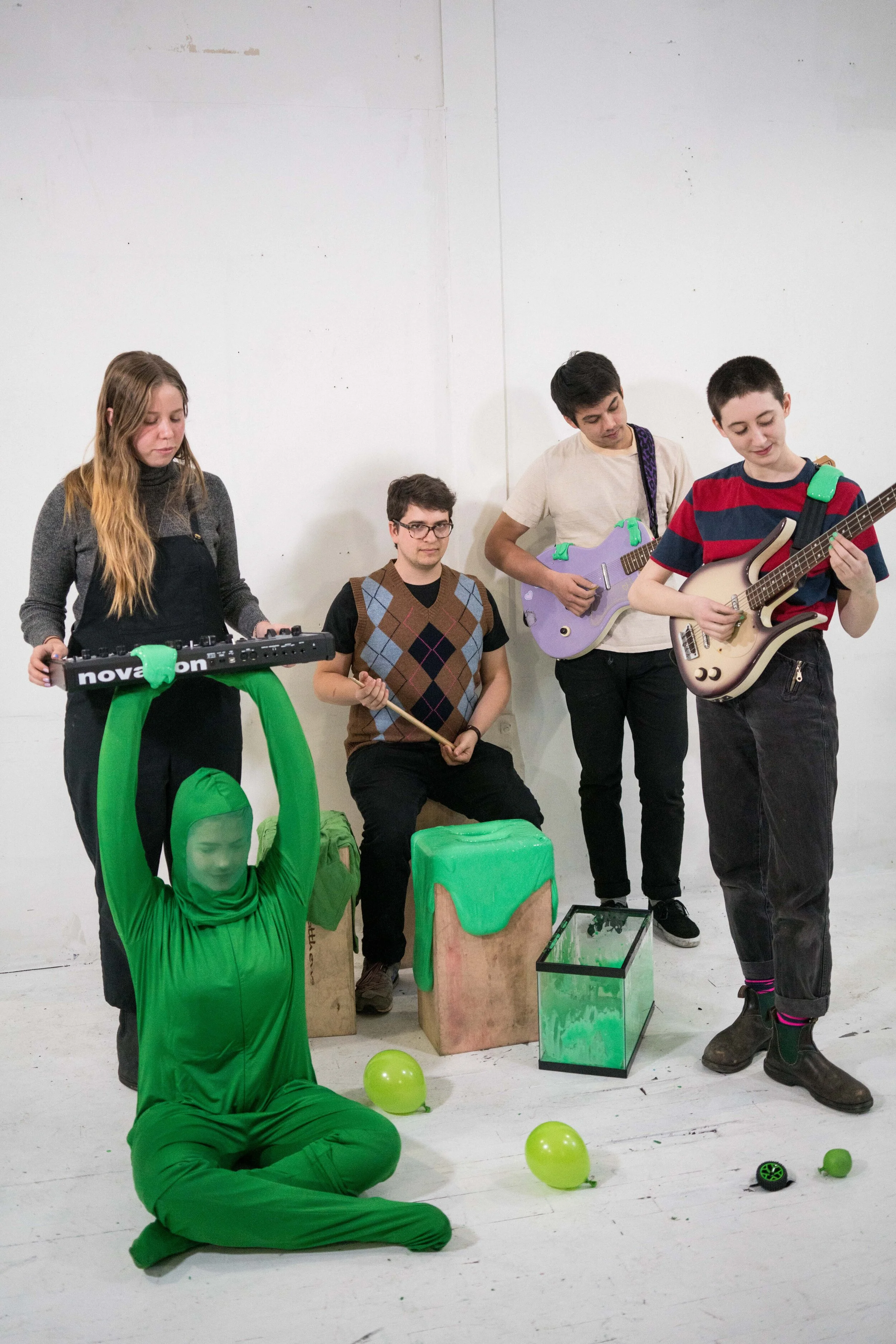 Frankie Cosmos - Jesse [OFFICIAL VIDEO]