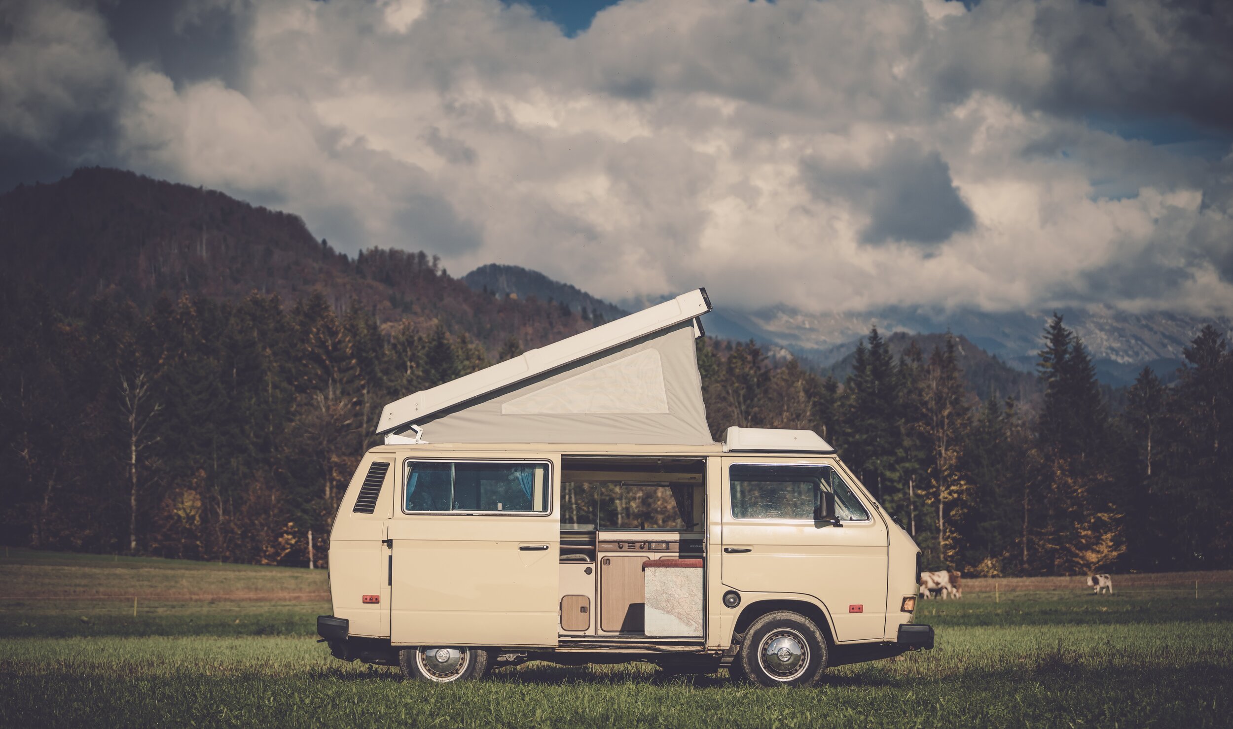 balkan-campers-J-dkgdyh0GI-unsplash.jpg