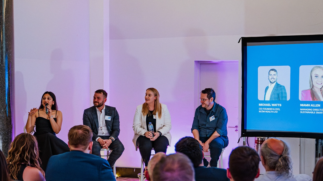 The New Rules of Networking: Why Outdated Networking Habits Are Costing Professionals Career Opportunities
