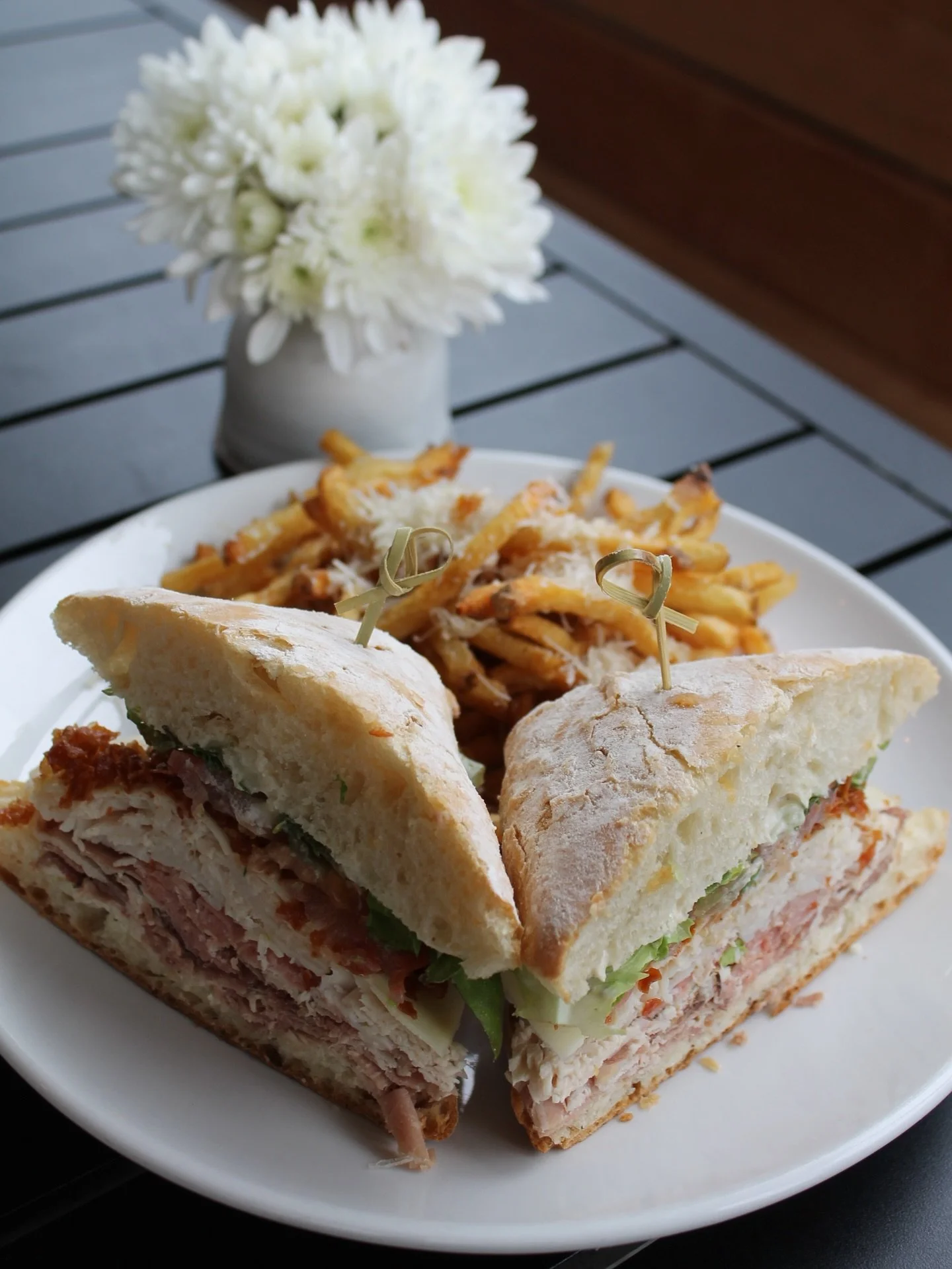 An easy yes for lunch!

Aventine Club
smoked ribeye, turkey, Benton&rsquo;s country ham, lettuce, tomato, horseradish crema on toasted ciabatta