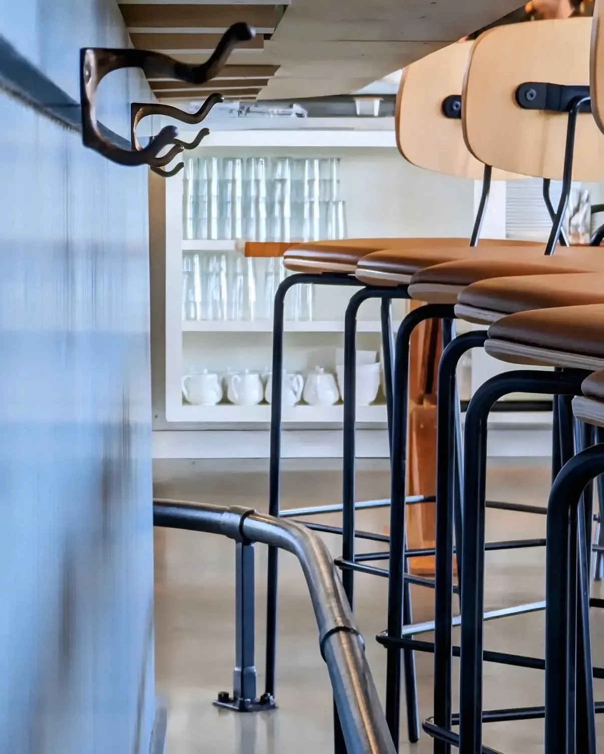 Some of the best seats in the house are at the bar.

Order a handcrafted cocktail or your favorite bottle of wine, share a few plates, enjoy the conversation, and settle in. From the food to the thoughtful details (including a place for your handbag)