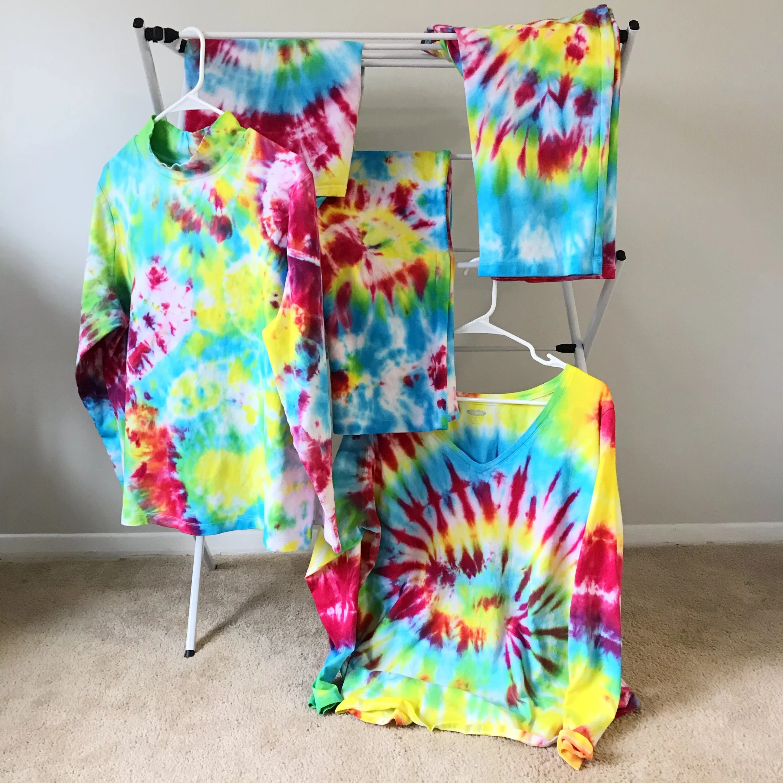 DIY: Tie Dye Goodness (The Finale)