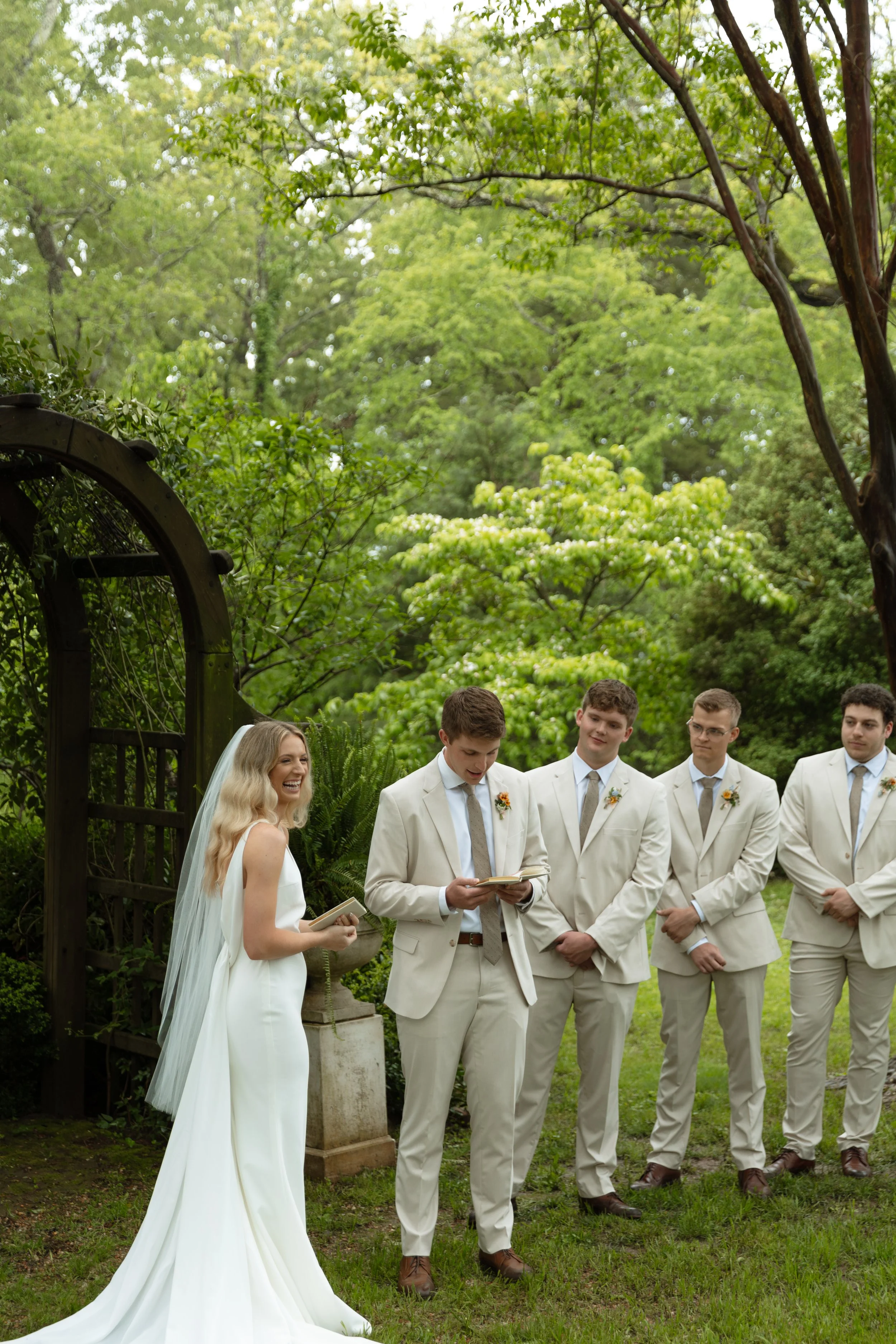 WhitneyNicolePhotosLLC_Historic_Tuckahoe_Wedding_VA6.jpg