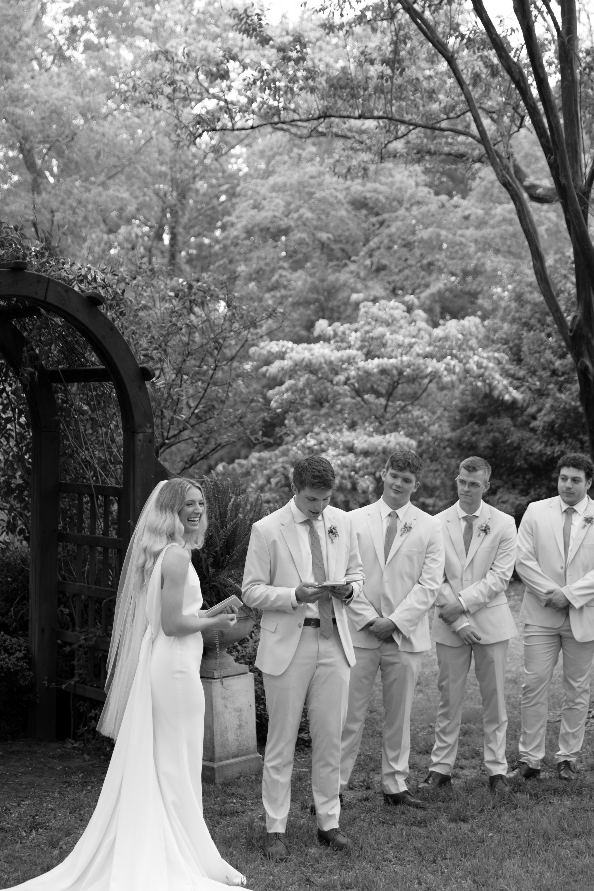 WhitneyNicolePhotosLLC_Historic_Tuckahoe_Wedding_VA30.jpg