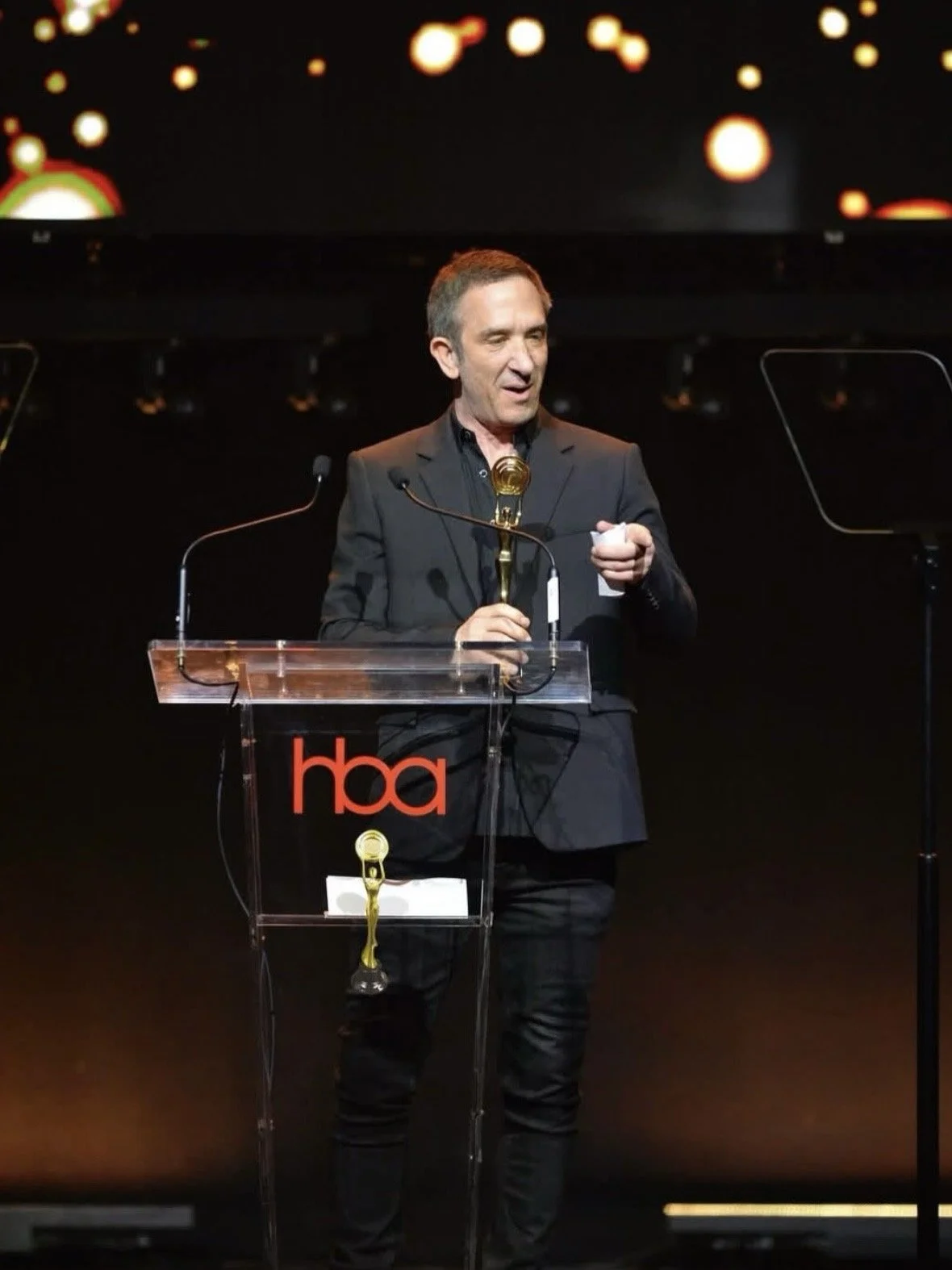 DAVIS FACTOR, SMASHBOX FOUNDER LIFETIME ACHIEVEMENT HBA AWARD