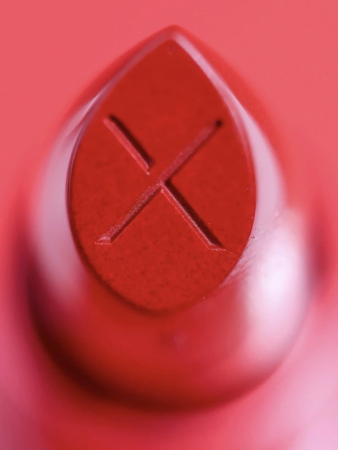 BE SEEN, BE LEGENDARY LIPSTICK 