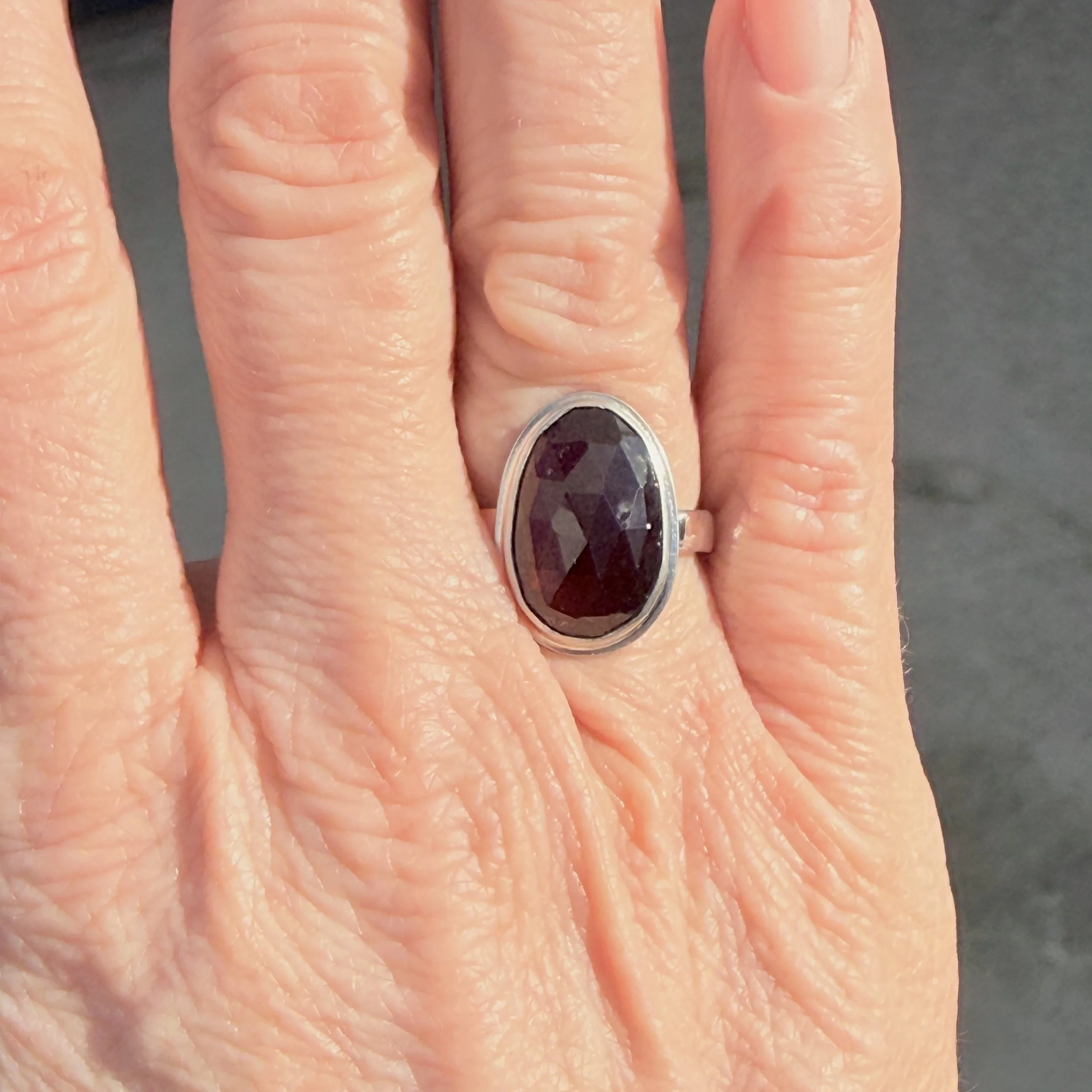 r-Garnet7.5f.jpg