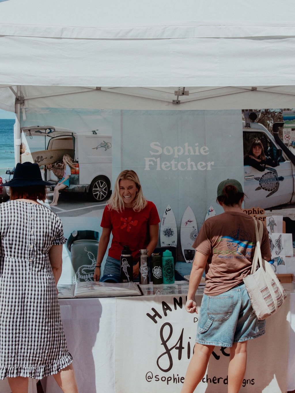 Swipe through the emotions and weather of my 34 hours of markets over the weekend 😂🙌🏼 
At hour 14 on Saturday it flash flooded, Sunday was intense wind all day, and finished the weekend off with The Wailers!! Hands down the best gig I&rsquo;ve bee