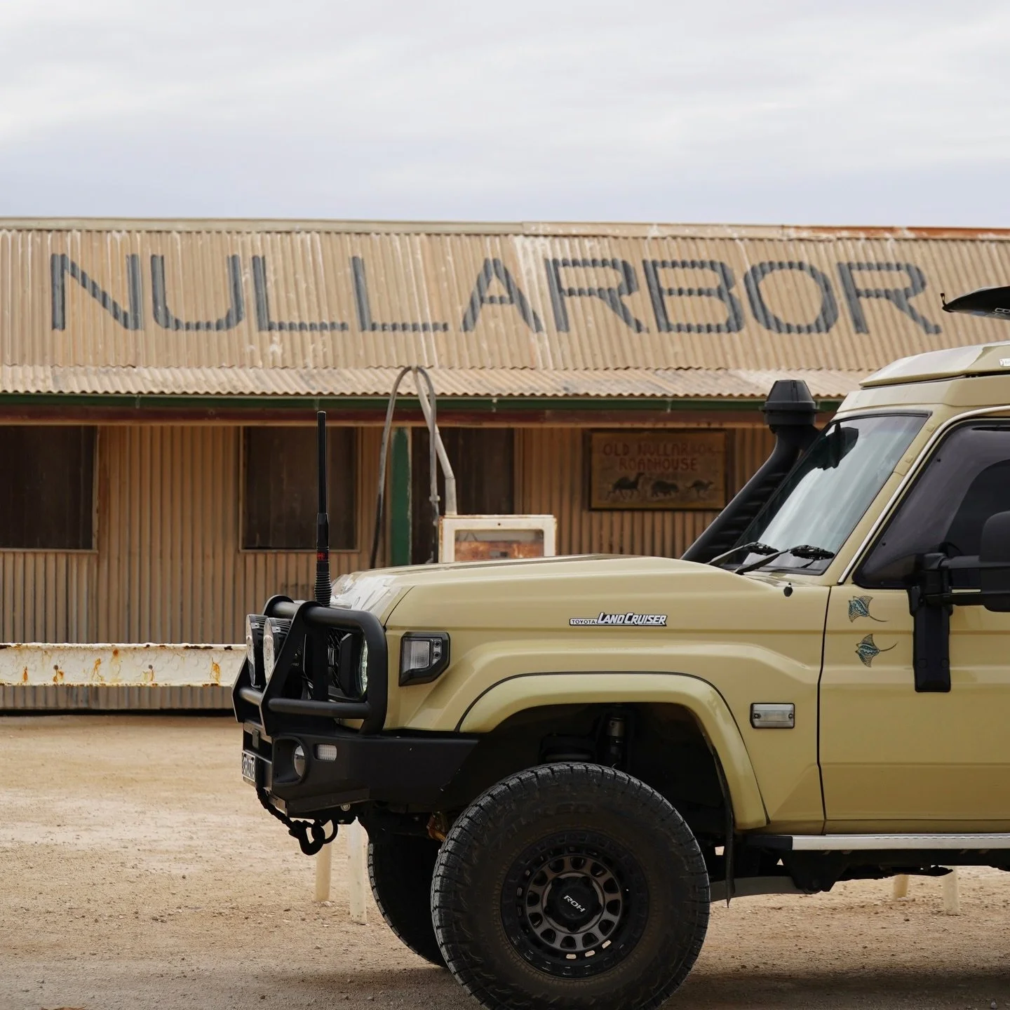 The Iconic Roadhouse with @our.aussie.odyssey 🌞 
&ldquo;Our favourite part of travelling in our troopy is definitely discovering epic places and meeting new people! 
We&rsquo;ve just hit Esperance and we&rsquo;re going to be working our way up the c