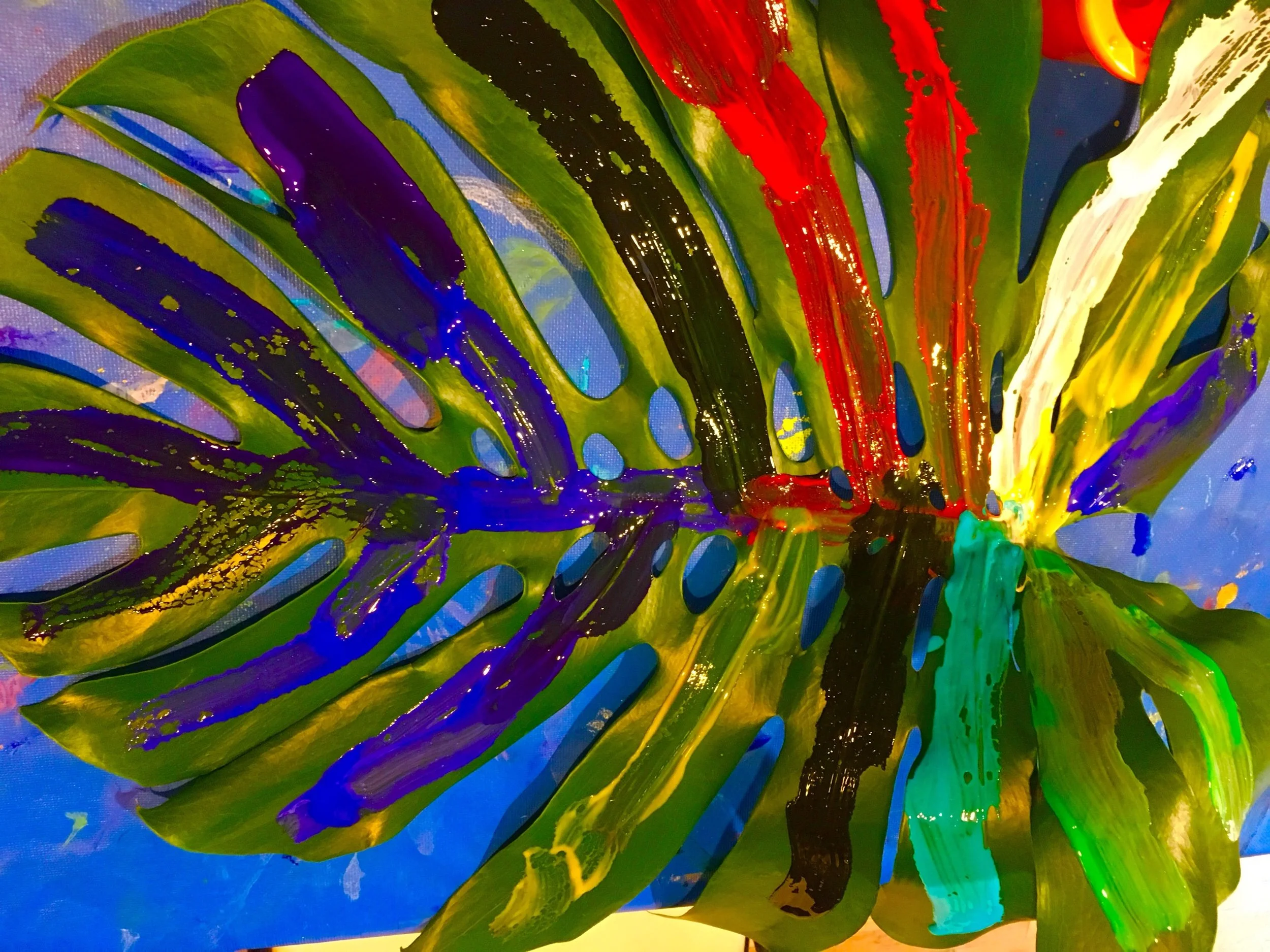 Painting monstera leaves 