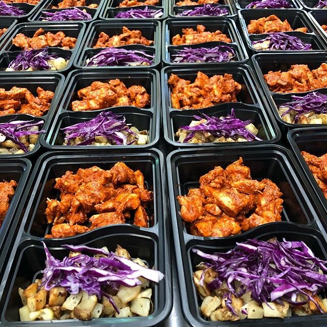 Last Friday&rsquo;s color palette for SF City meals, 900 meals went out to low income families. Our menu consisted of our signature chicken mixiote, bolognese pasta, sandwiches amongst other yummy things 😋 #wearelacocina