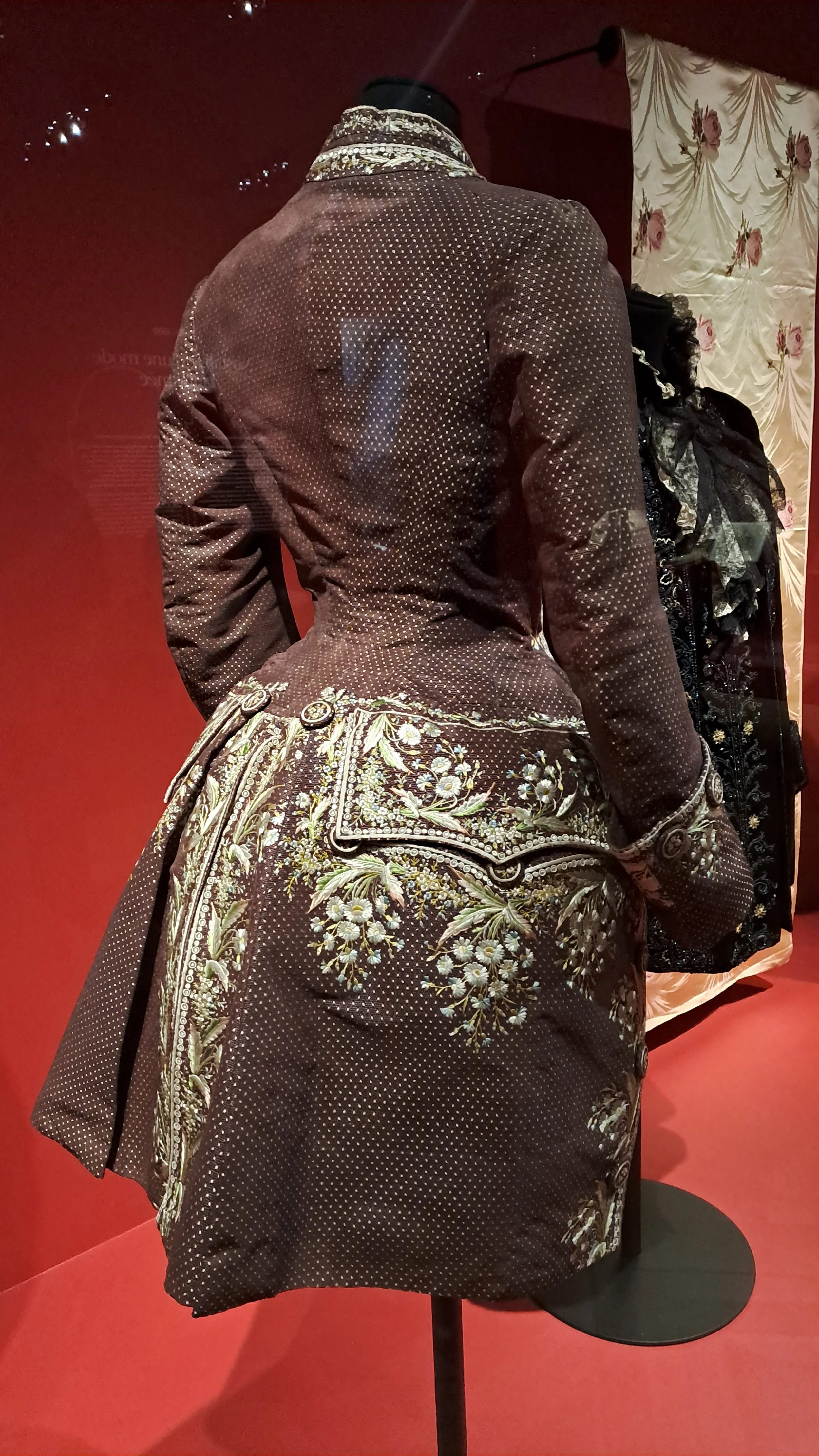 18th CENTURY FASHION 34.jpg