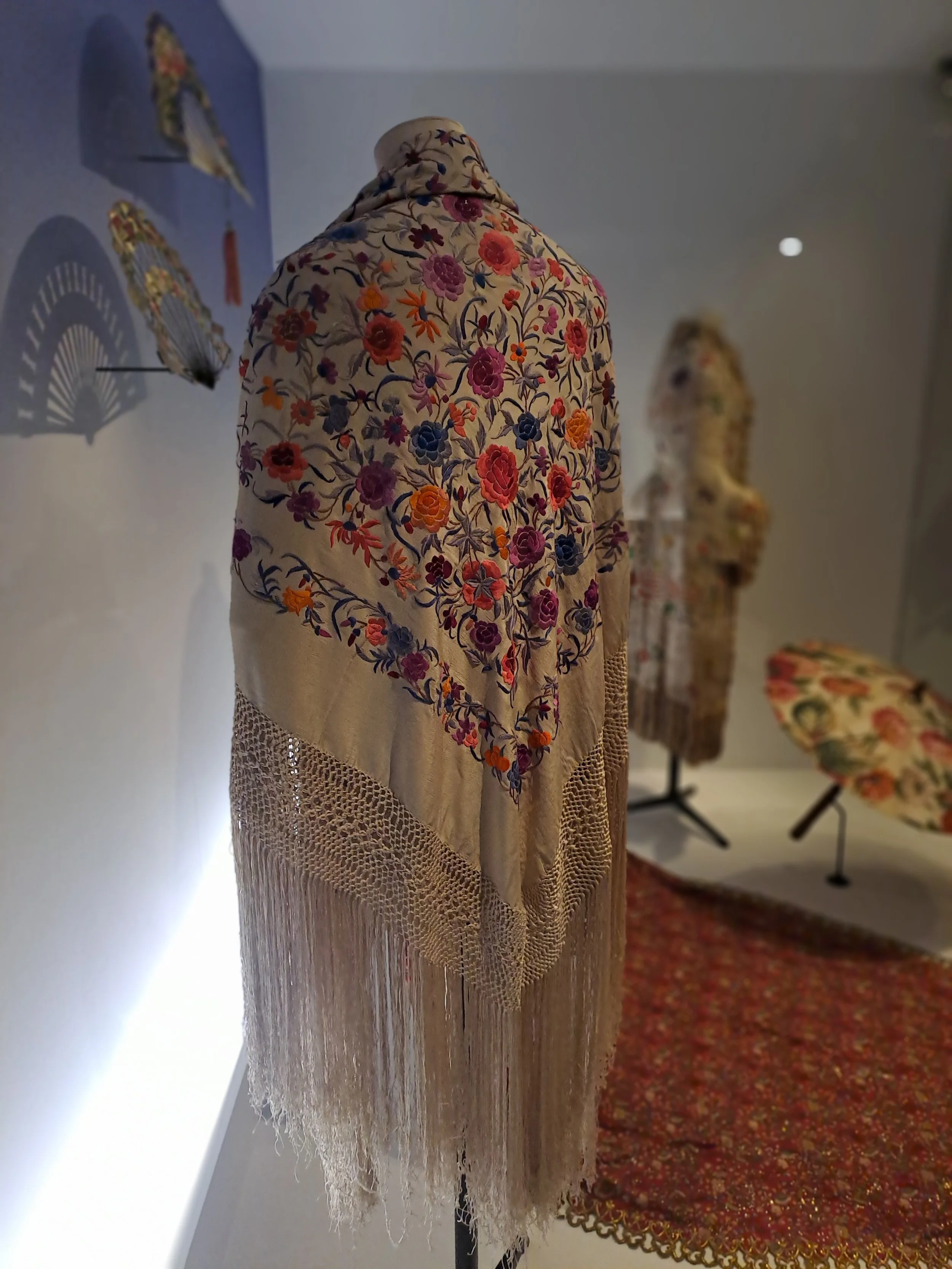 TISSER BRODER SUBLIMER - FLEURS ©REBECCA DEVANEY 10.jpg