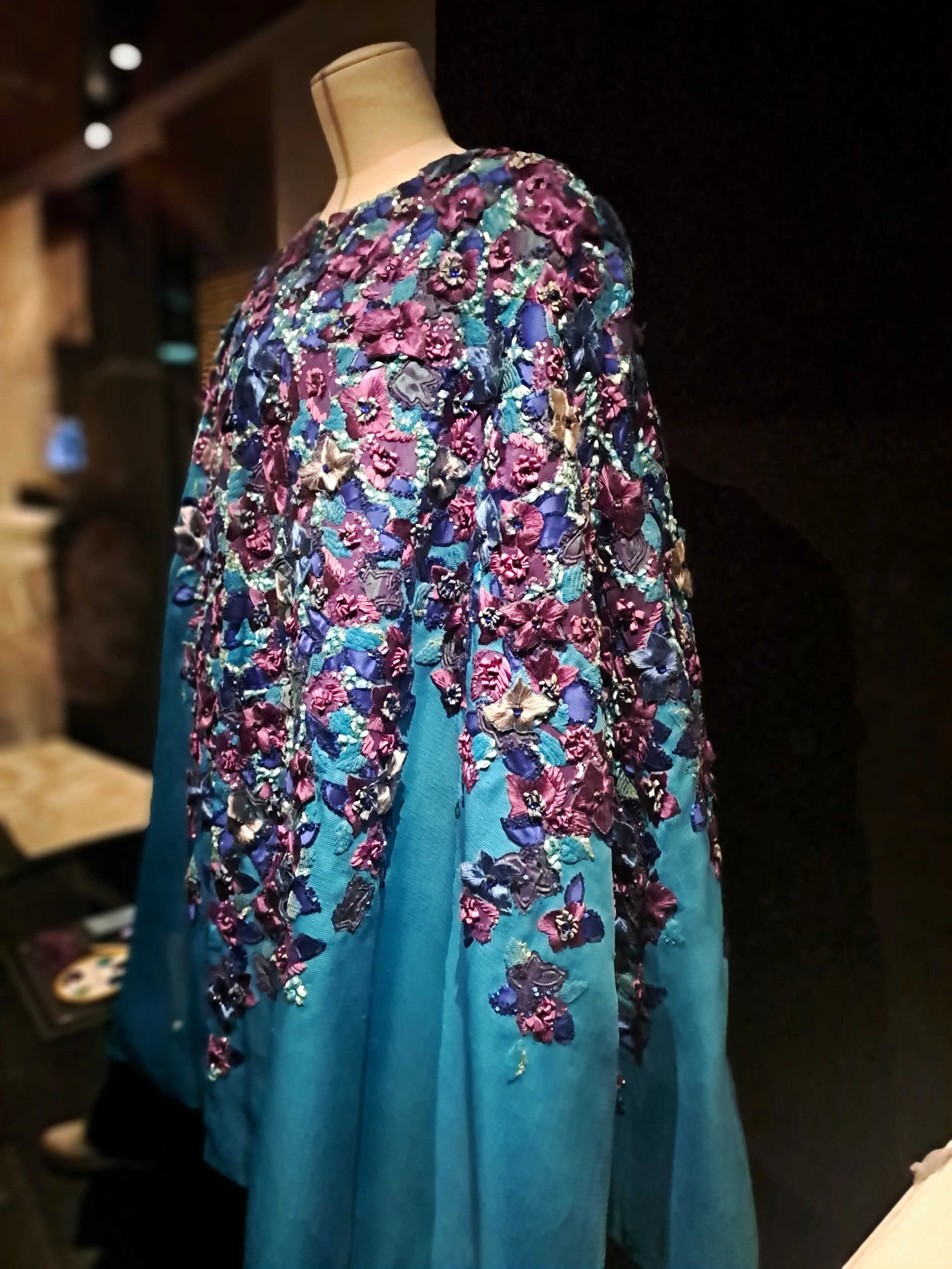 TISSER BRODER SUBLIMER - FLEURS ©REBECCA DEVANEY 90.jpg