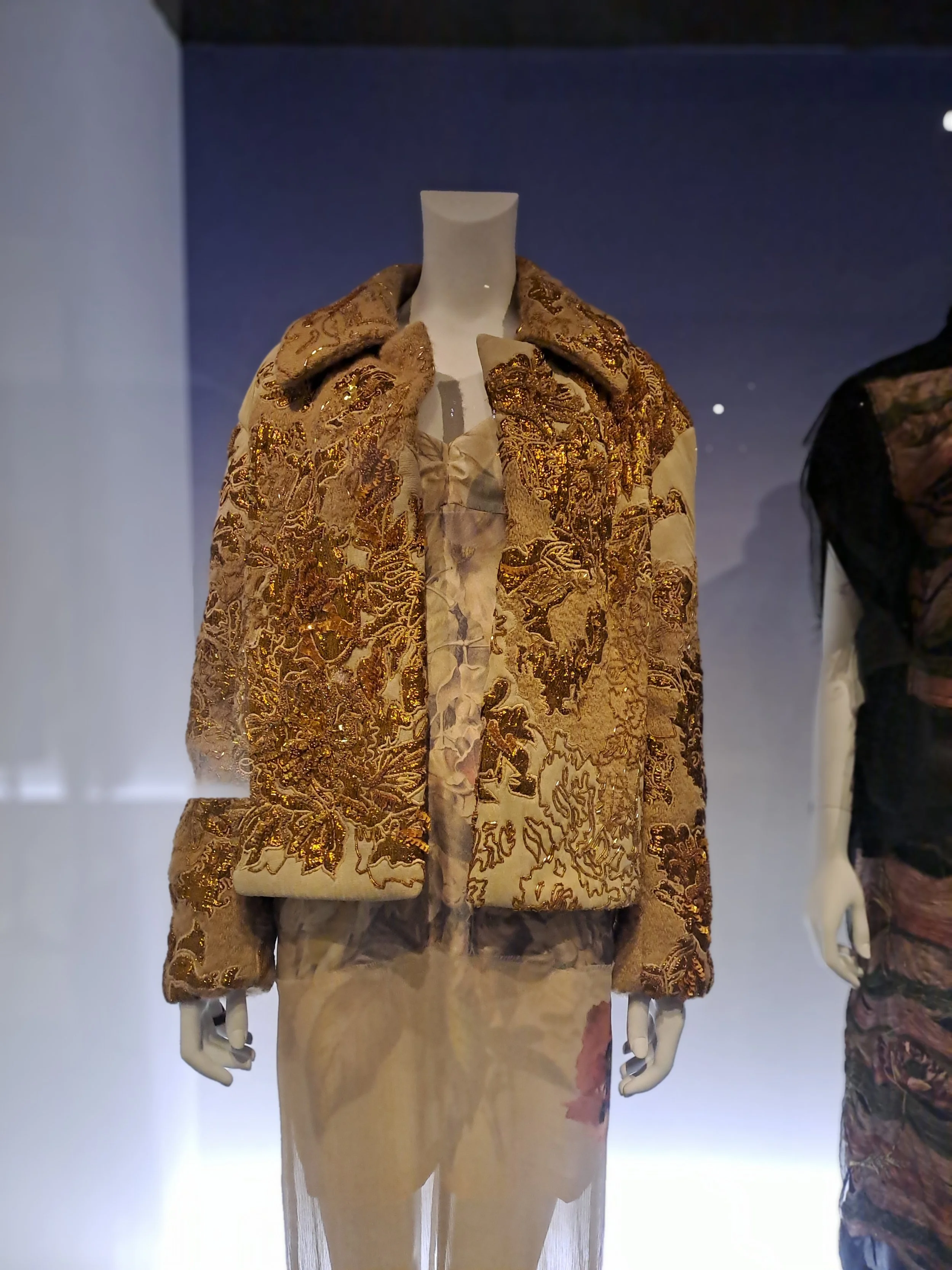 TISSER BRODER SUBLIMER - FLEURS ©REBECCA DEVANEY 18.jpg