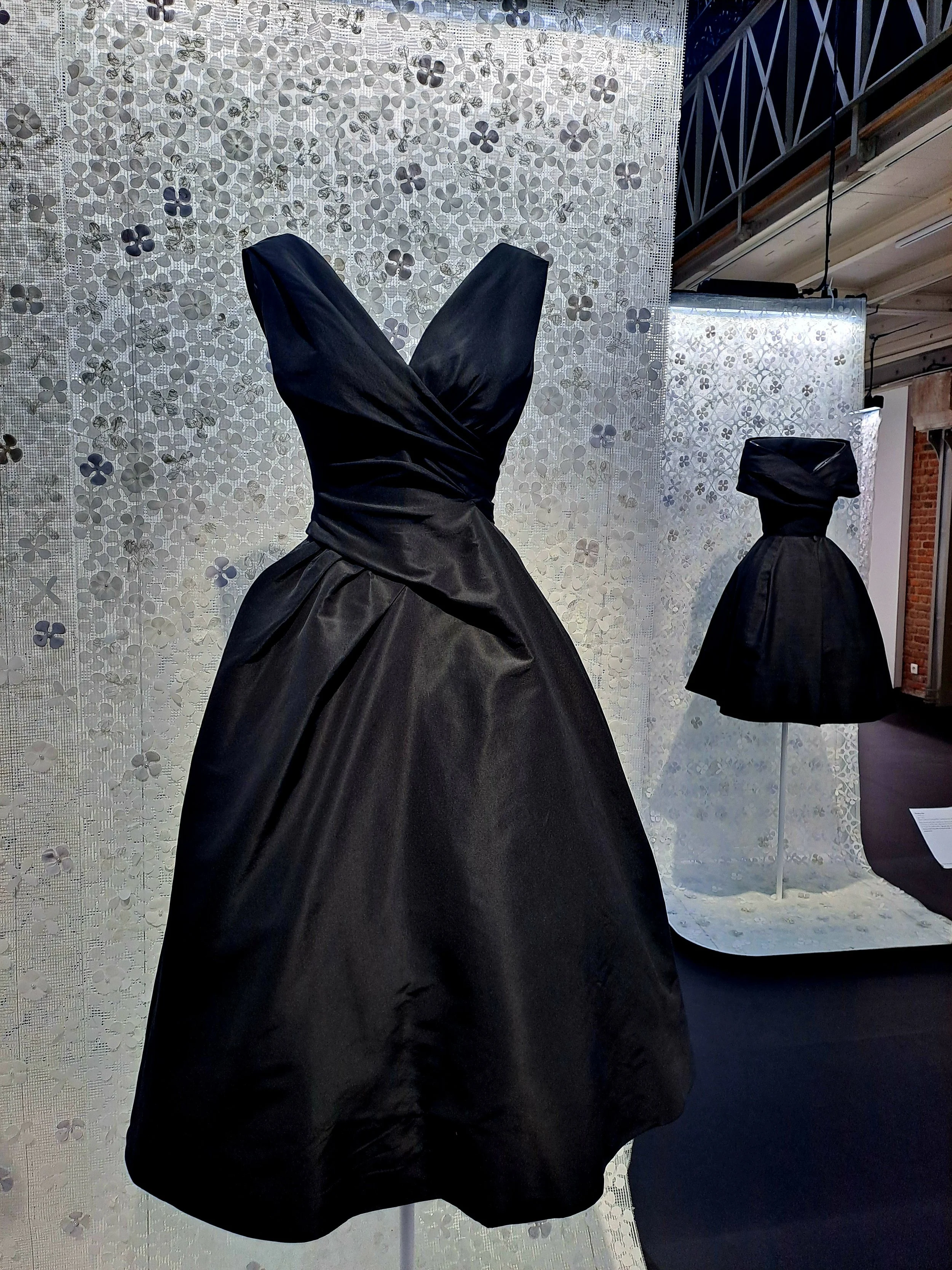 AZZEDINE ALAIA & CHRISTIAN DIOR 18.jpg