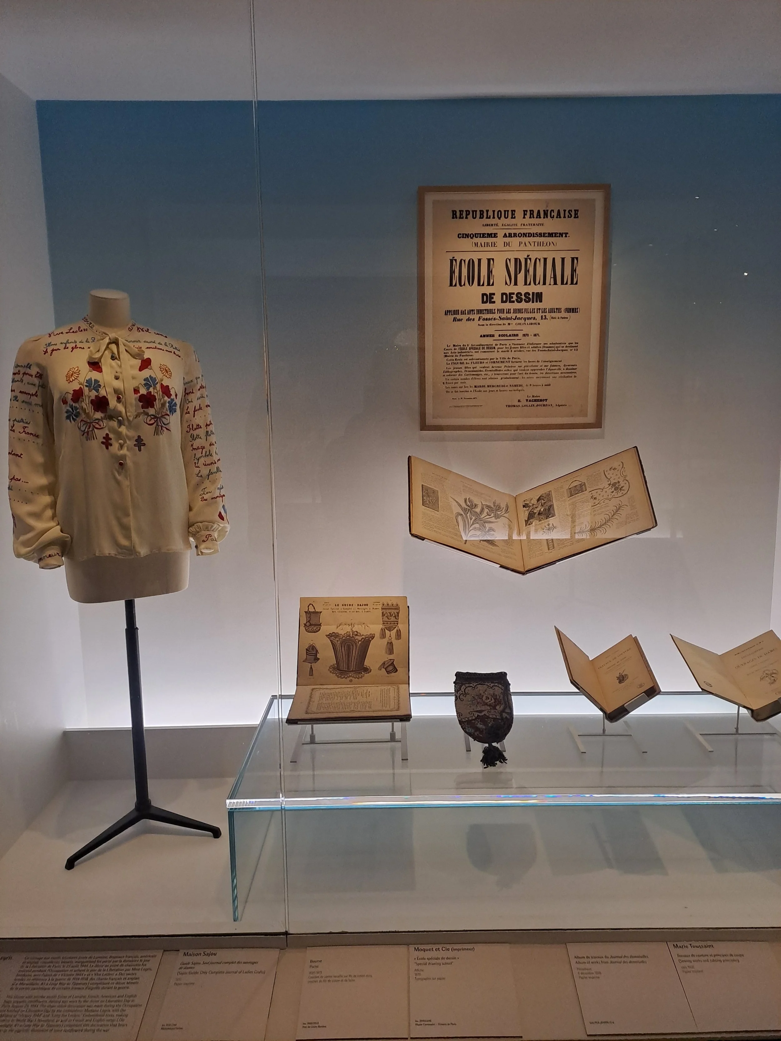 TISSER BRODER SUBLIMER - FLEURS ©REBECCA DEVANEY 66.jpg