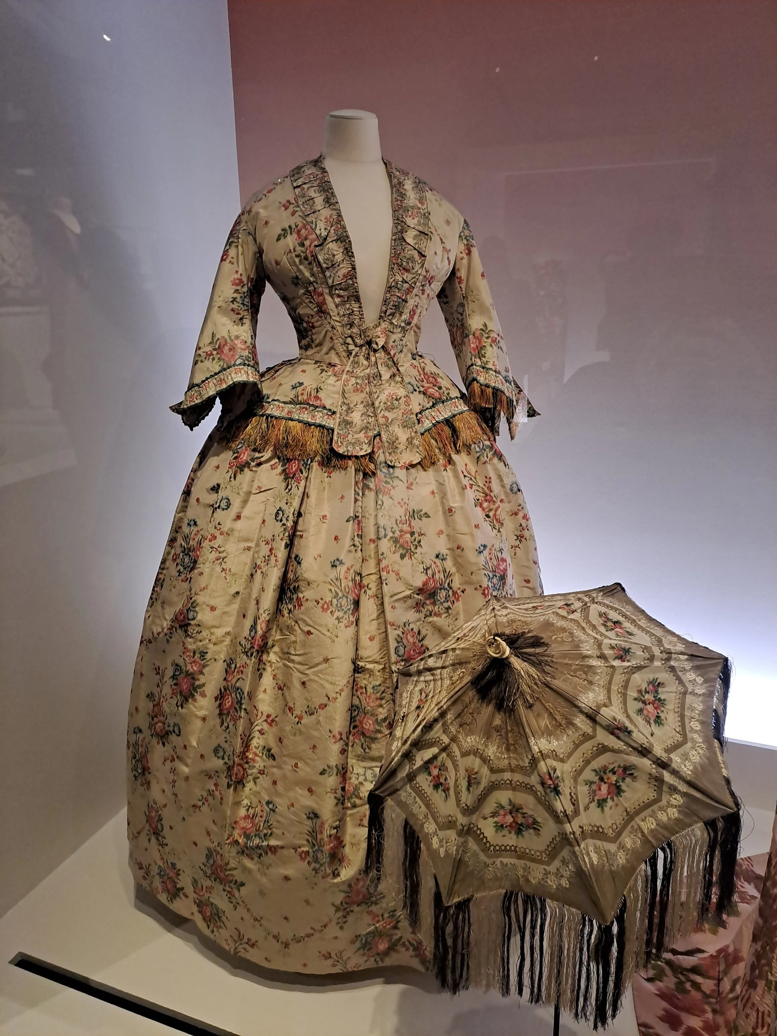 TISSER BRODER SUBLIMER - FLEURS ©REBECCA DEVANEY 39.jpg