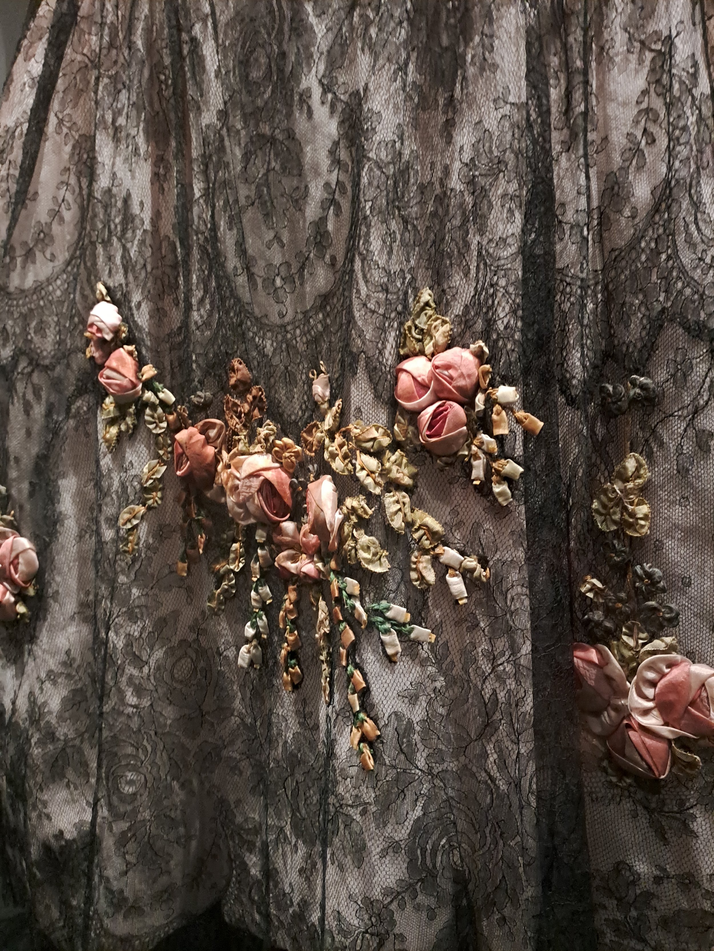 TISSER BRODER SUBLIMER - FLEURS ©REBECCA DEVANEY 88.jpg