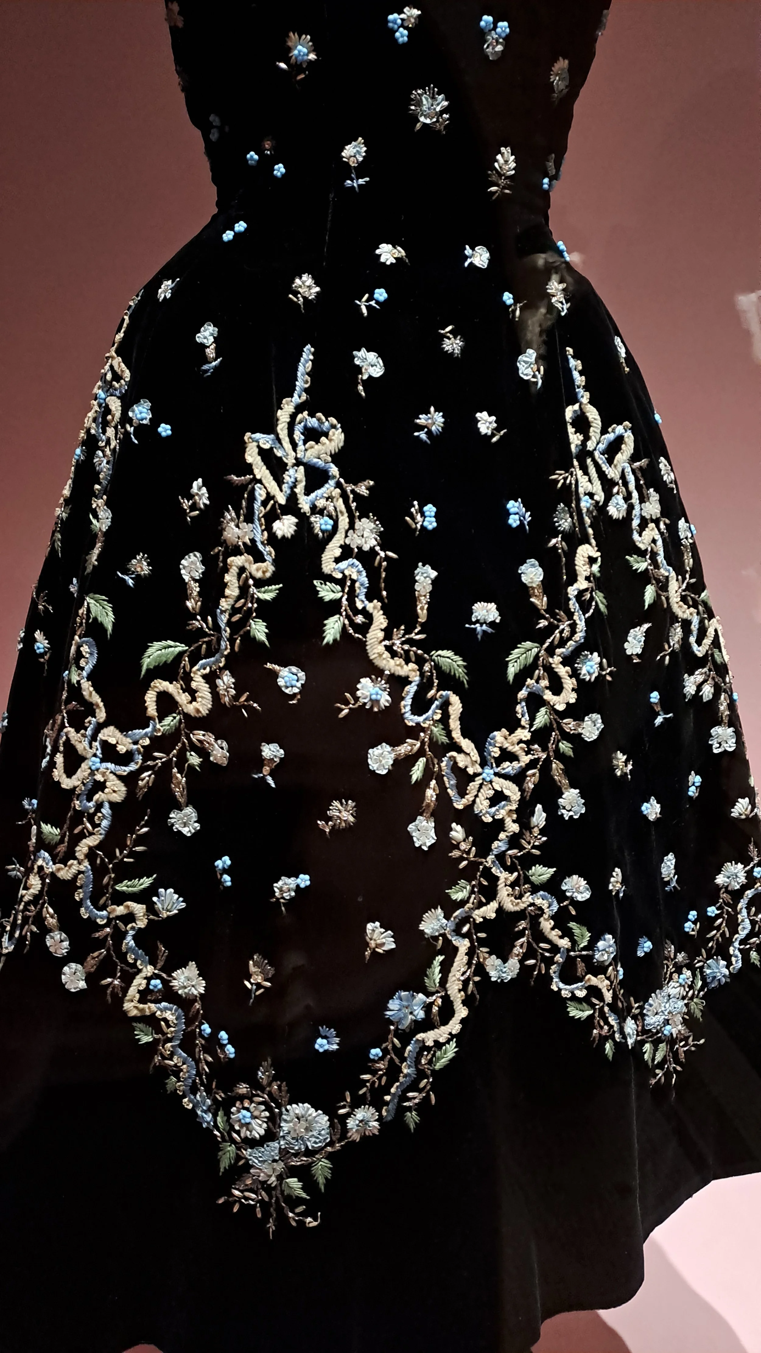 18th CENTURY FASHION 19.jpg