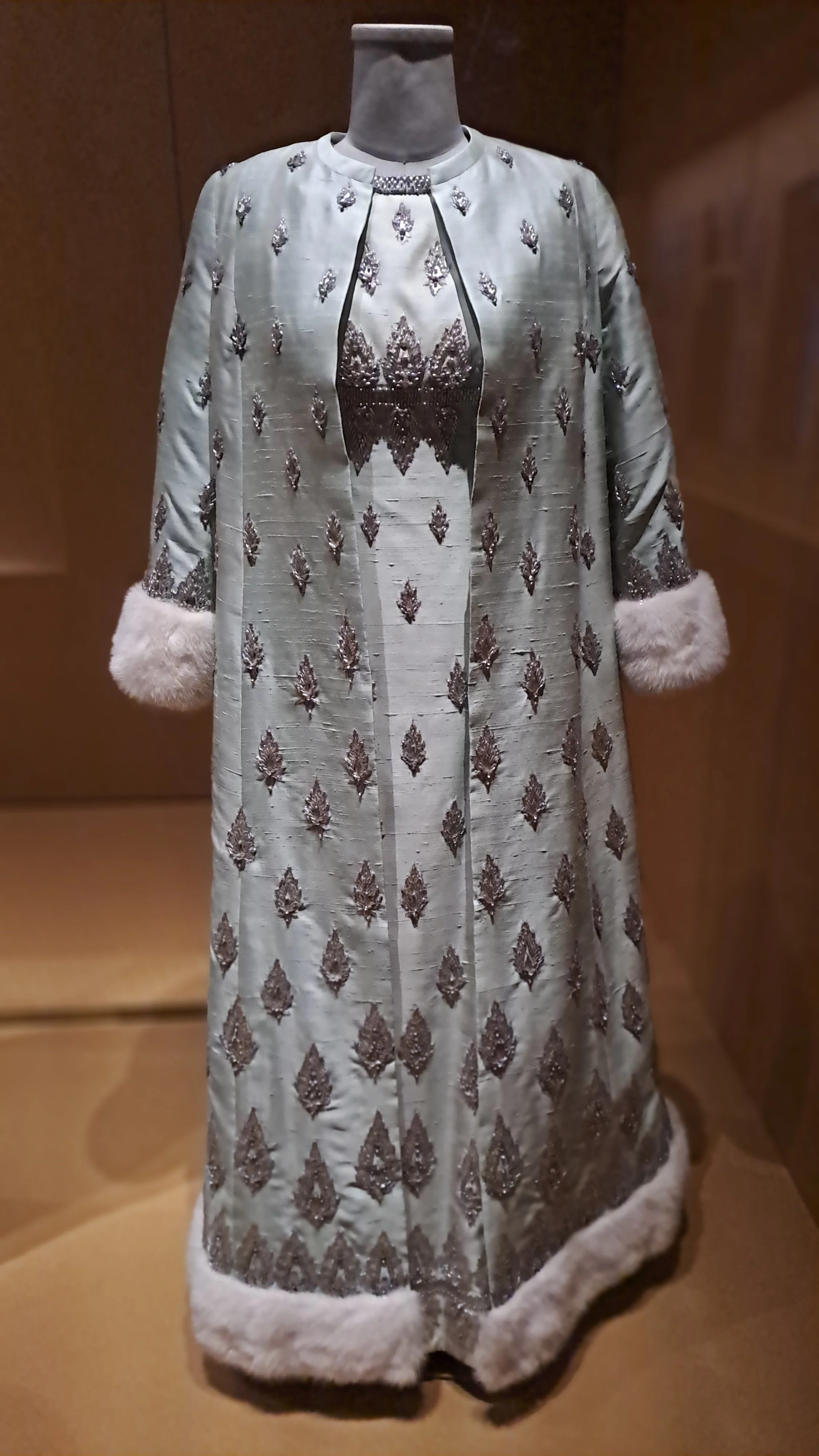 LA MODE EN MAJESTÉ 8.jpg
