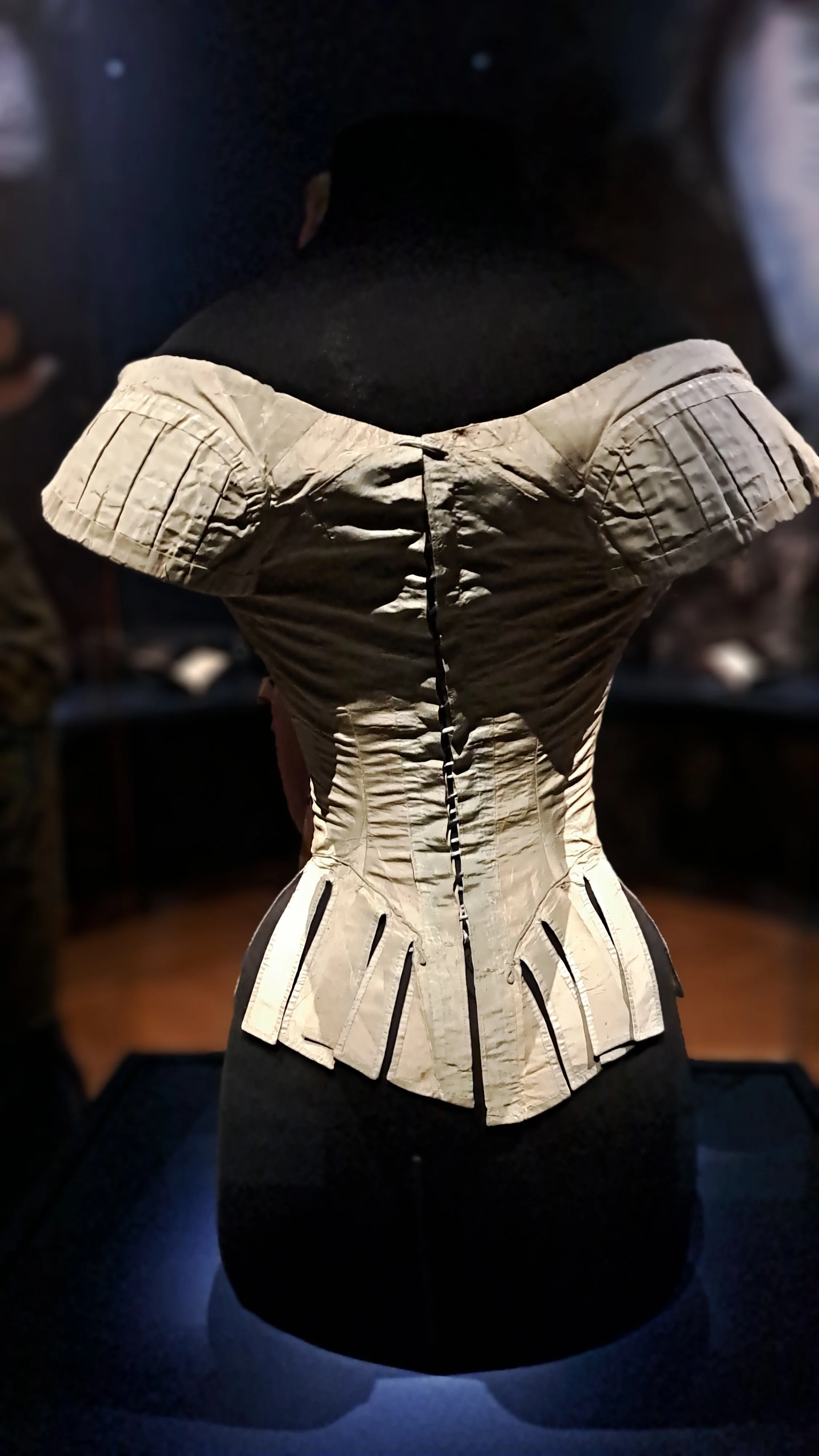 18th CENTURY FASHION 27.jpg
