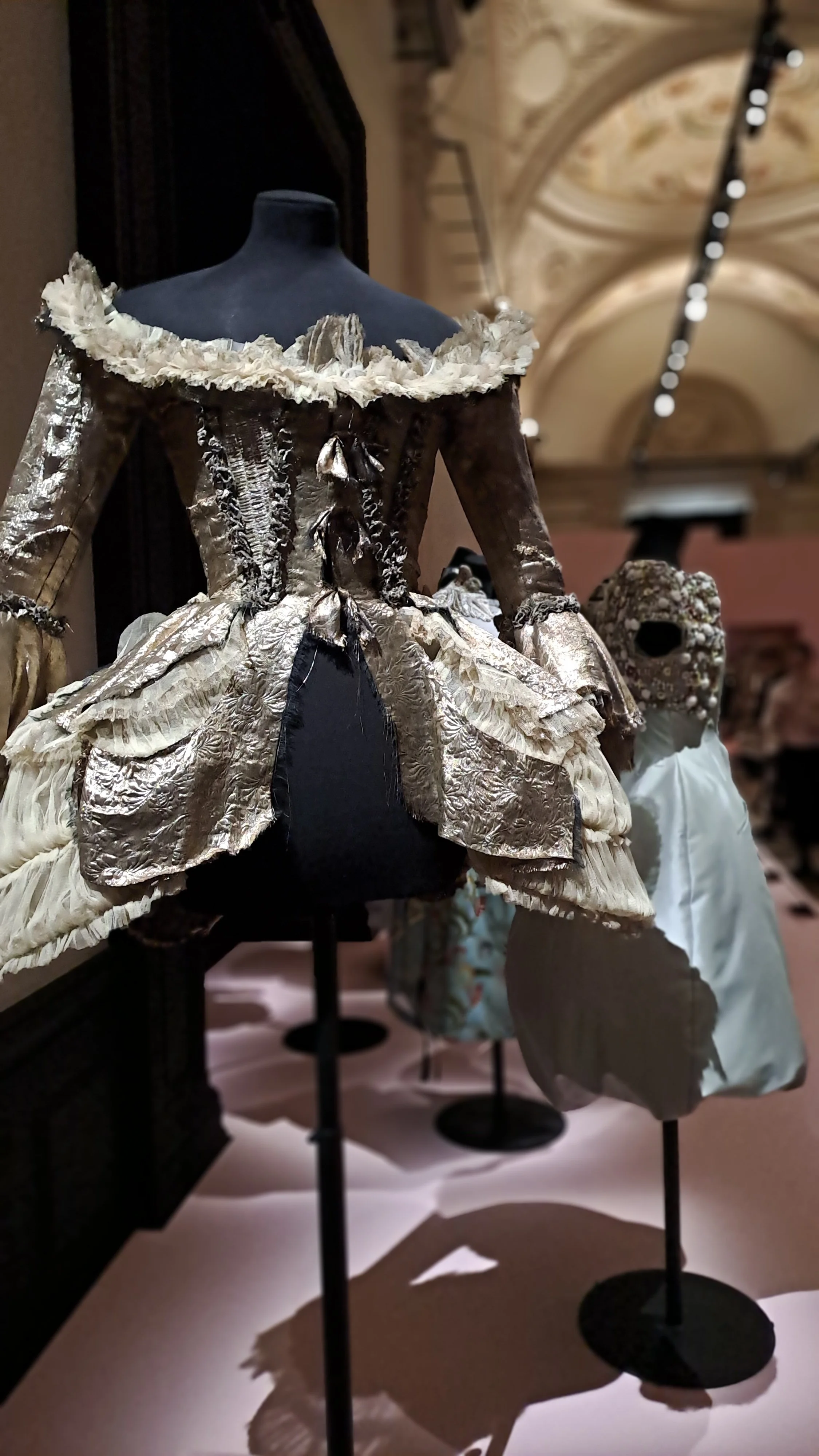 18th CENTURY FASHION 15.jpg