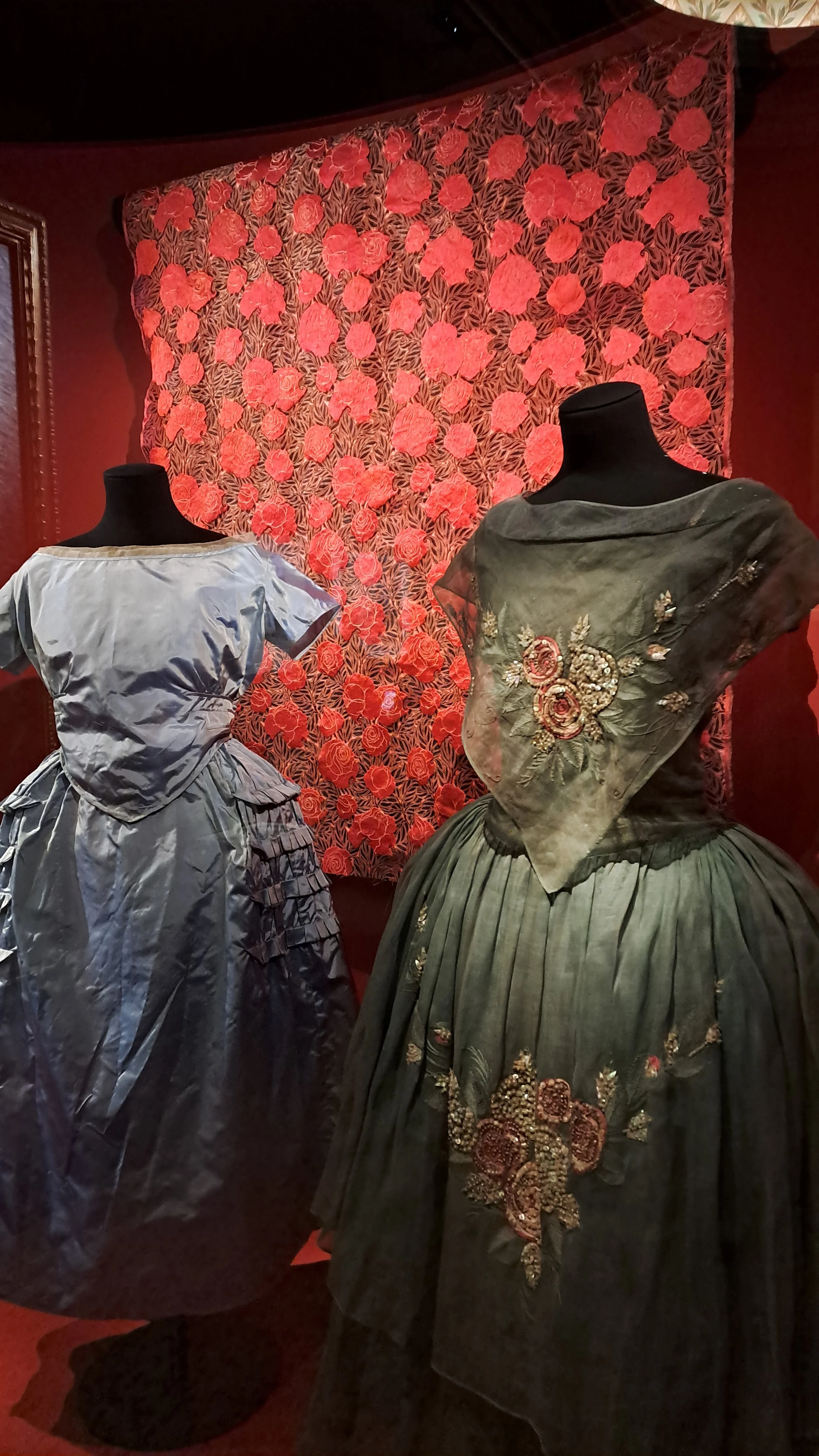 18th CENTURY FASHION 7.jpg