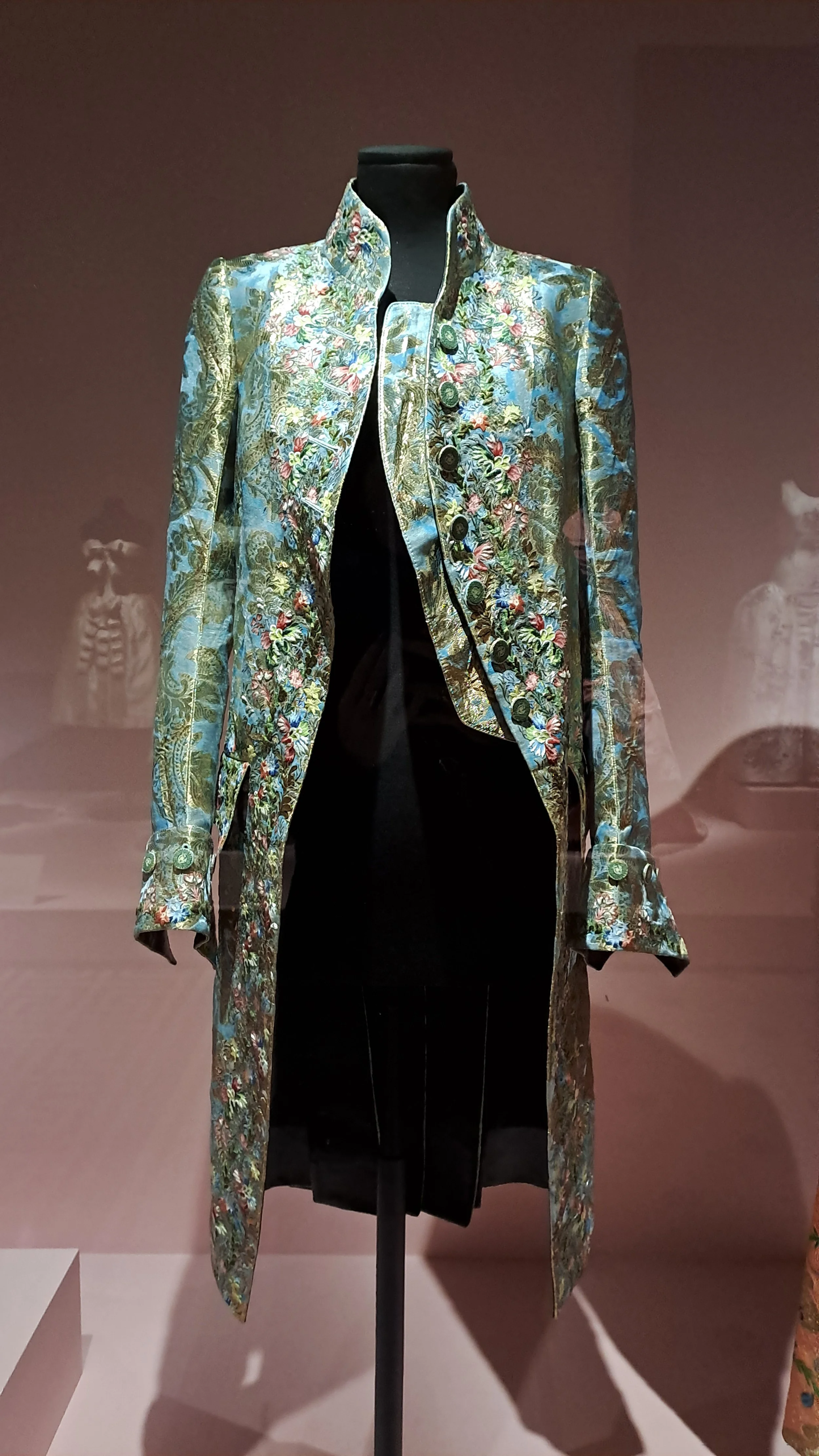 18th CENTURY FASHION 16.jpg