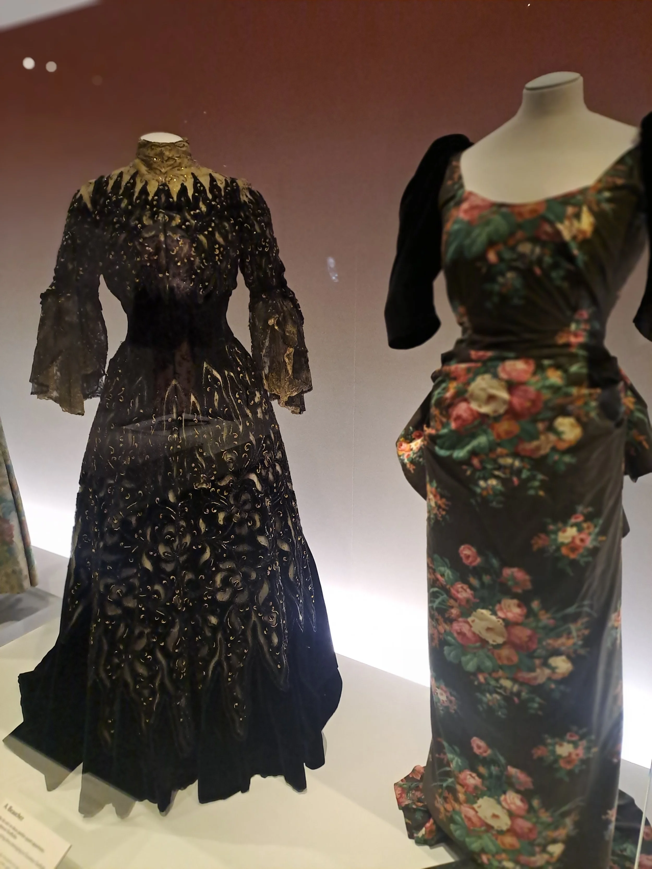 TISSER BRODER SUBLIMER - FLEURS ©REBECCA DEVANEY 4.jpg