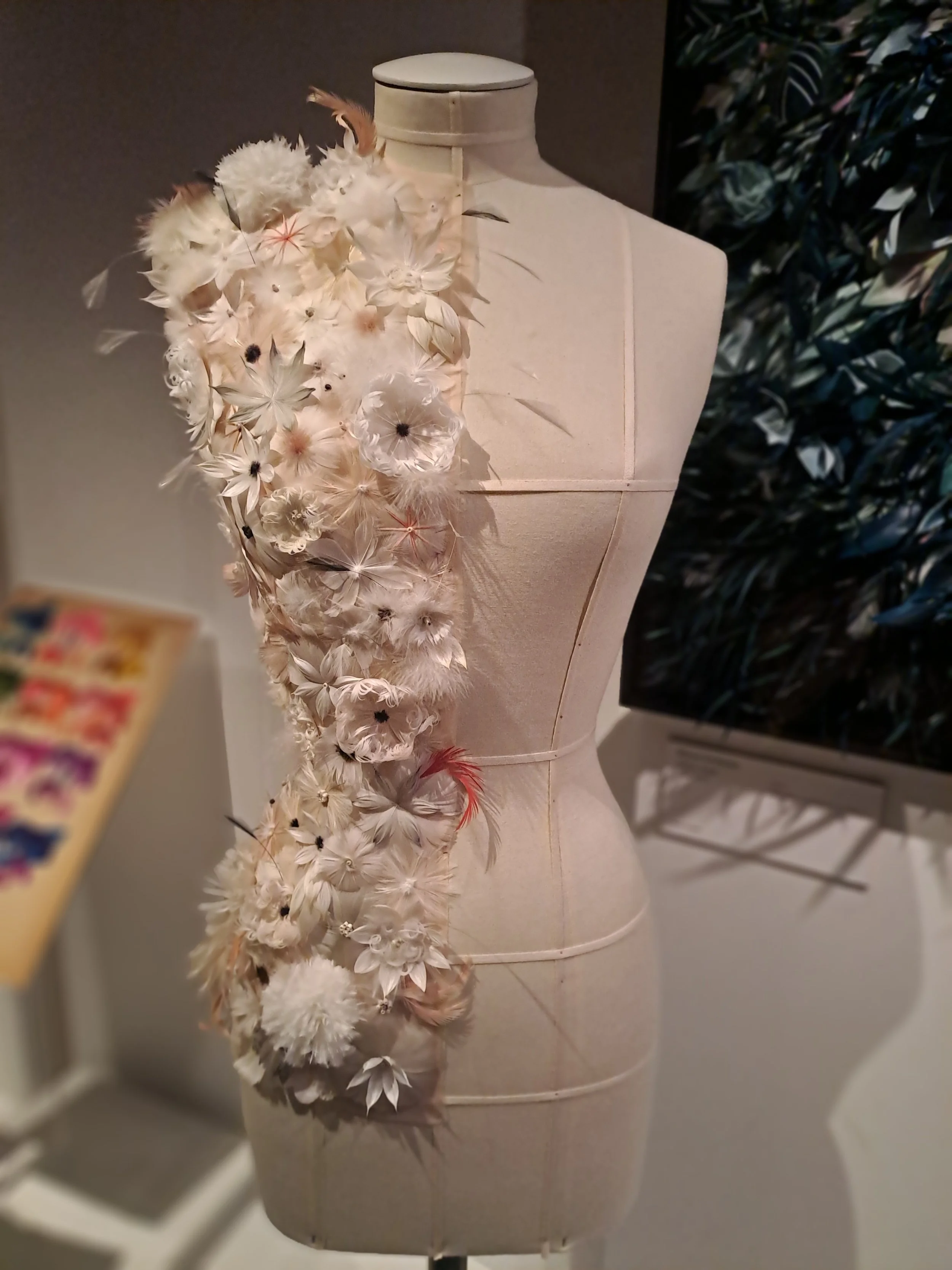 TISSER BRODER SUBLIMER - FLEURS ©REBECCA DEVANEY 72.jpg