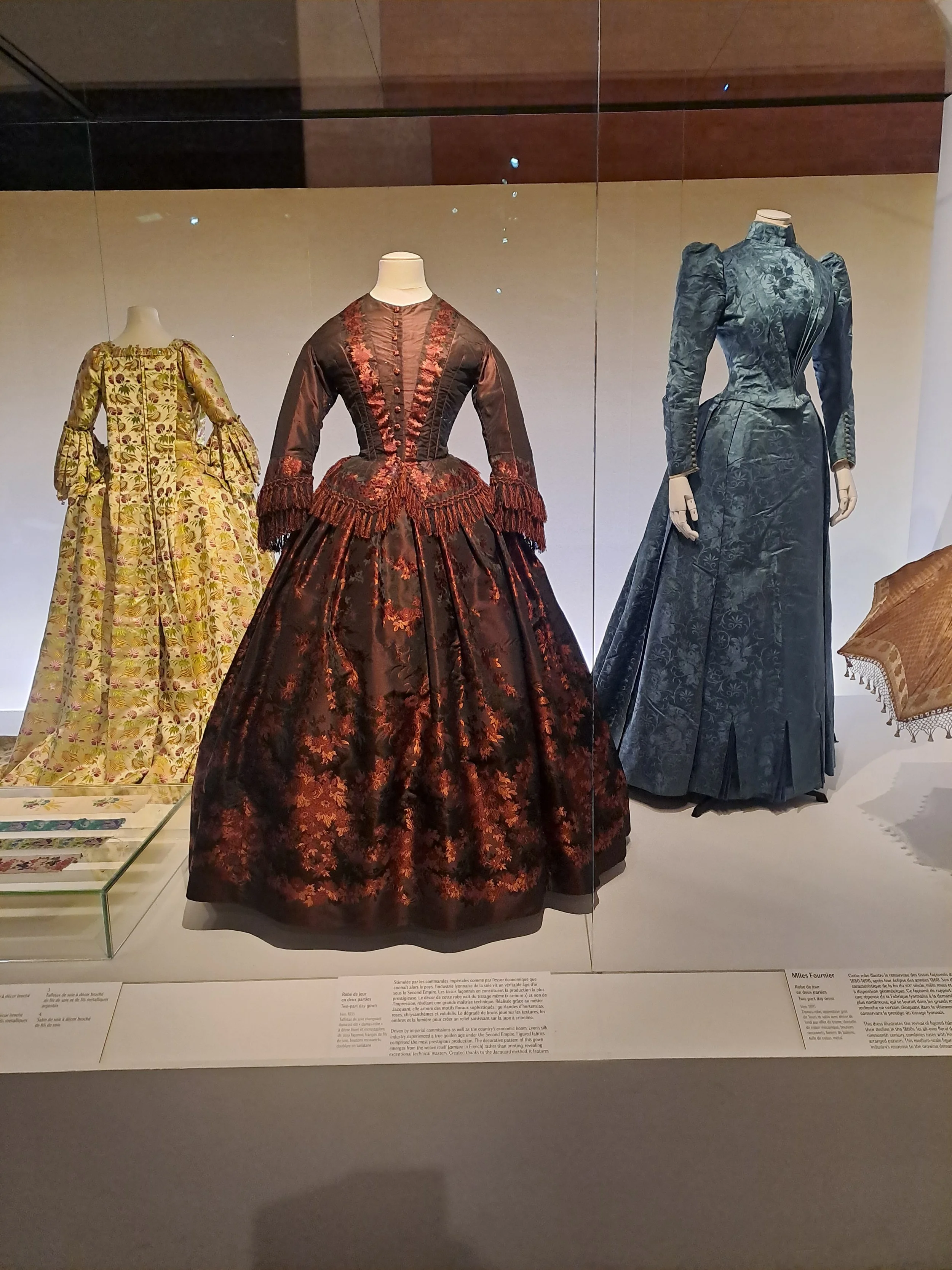 TISSER BRODER SUBLIMER - FLEURS ©REBECCA DEVANEY 67.jpg