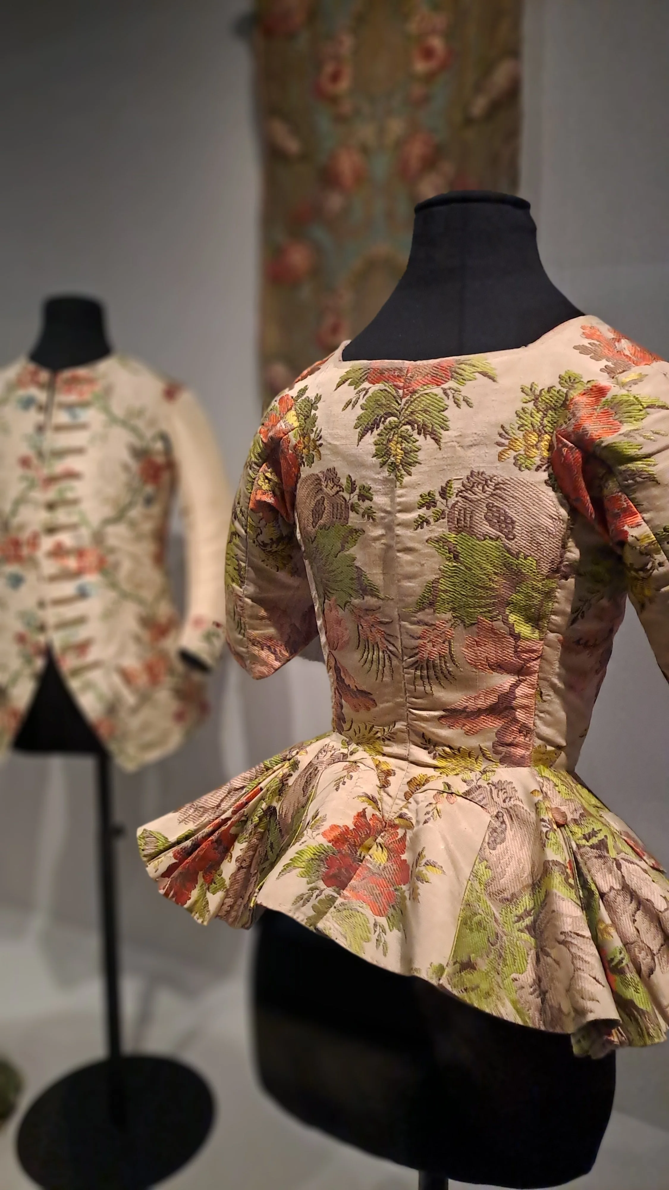 18th CENTURY FASHION 54.jpg
