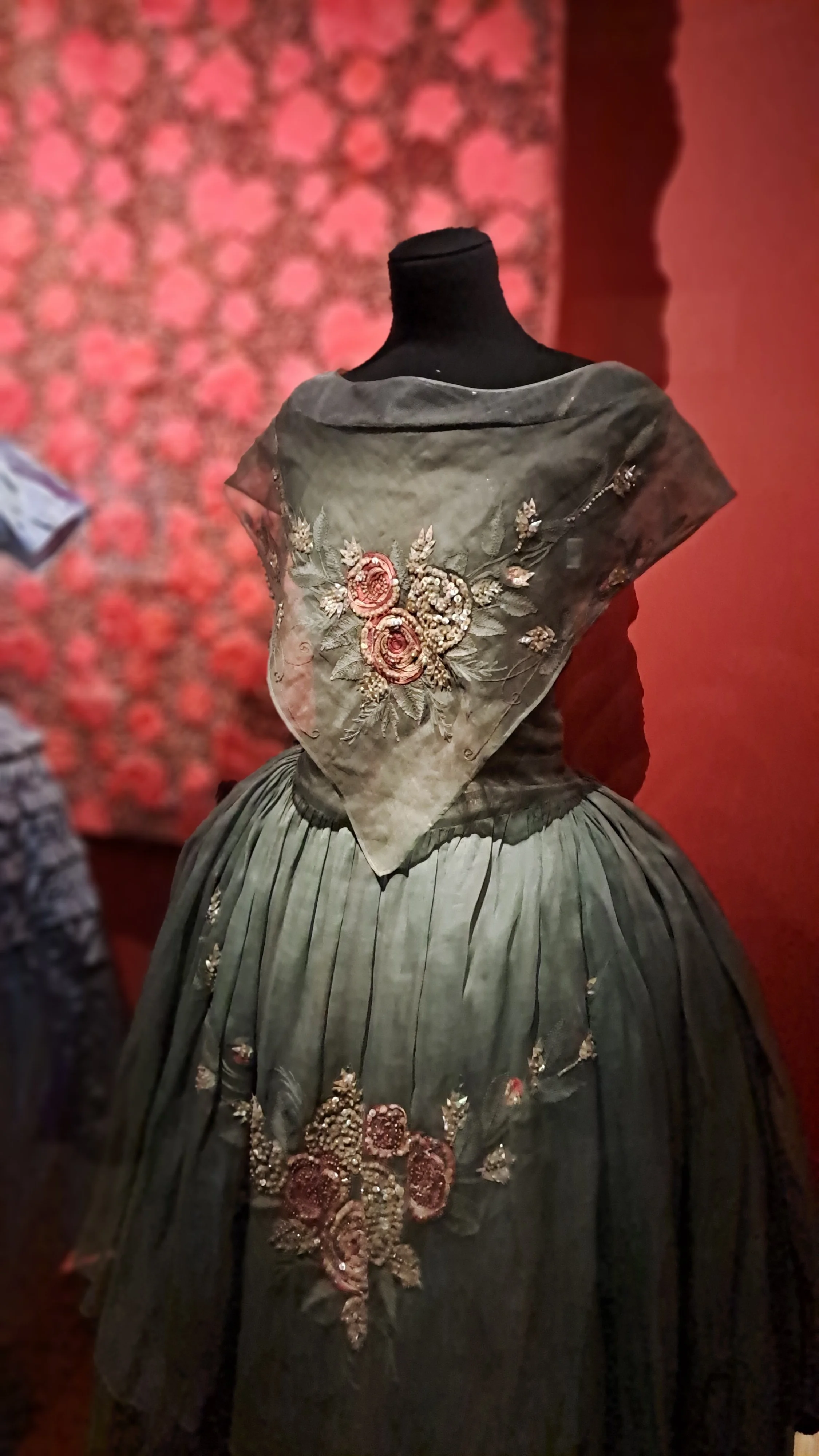 18th CENTURY FASHION 8.jpg
